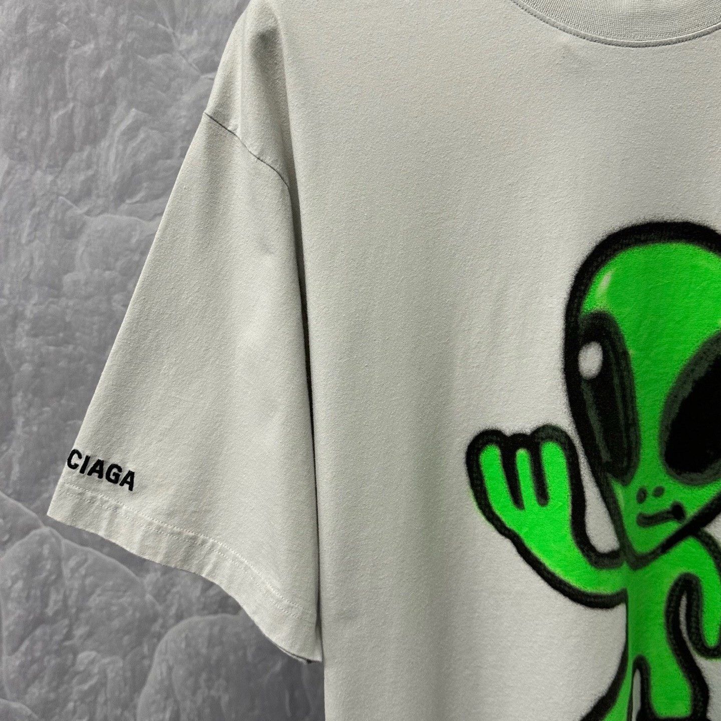 Balenciaga Balenciaga SS25 Dripley Alien Print T-shirt Size US M / EU 48-50 / 2 - 2 Thumbnail