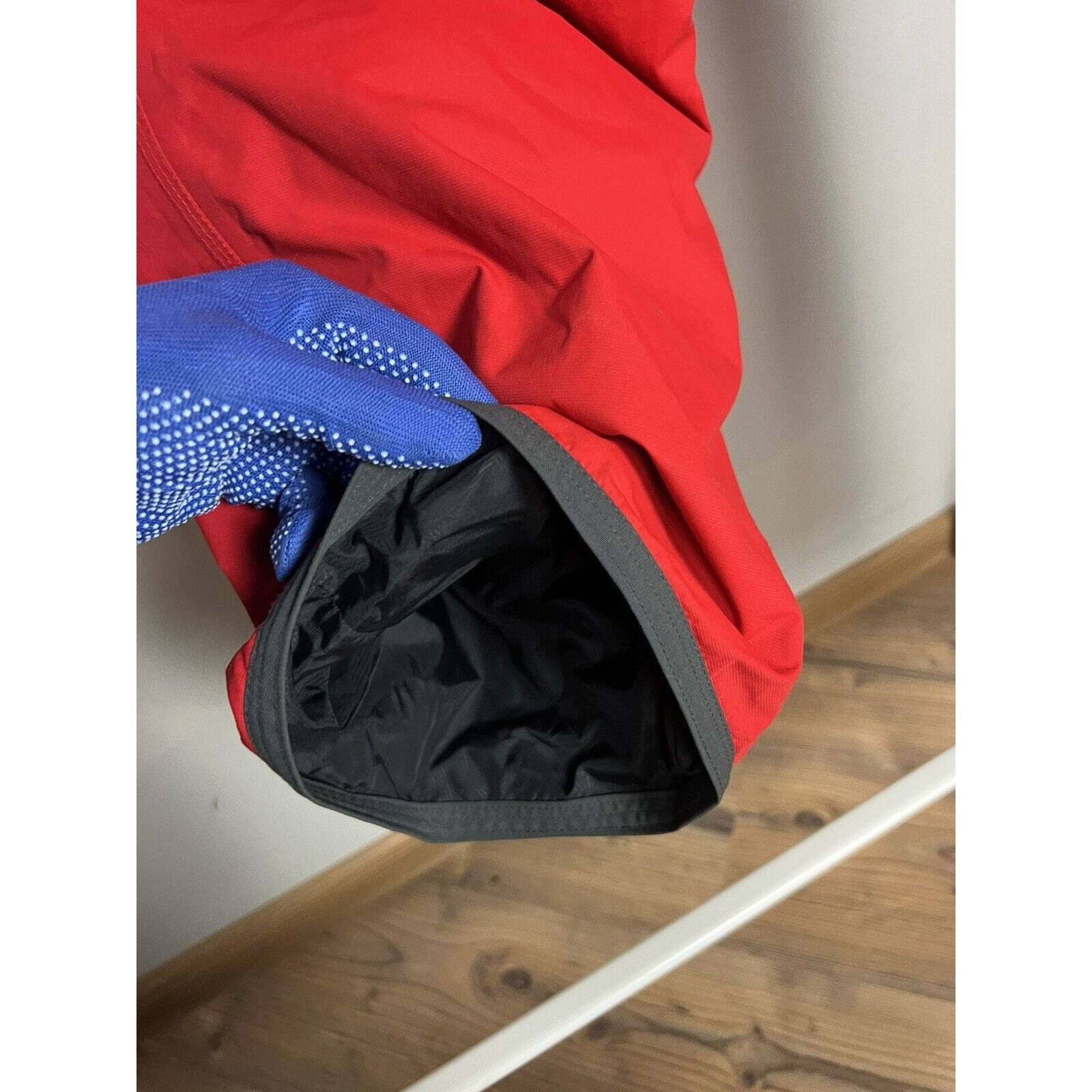 Nike ACG MINT! Nike ACG Men`s Red Winter Insulated Ski Snow Pants Siz Size US 30 / EU 46 - 9 Thumbnail