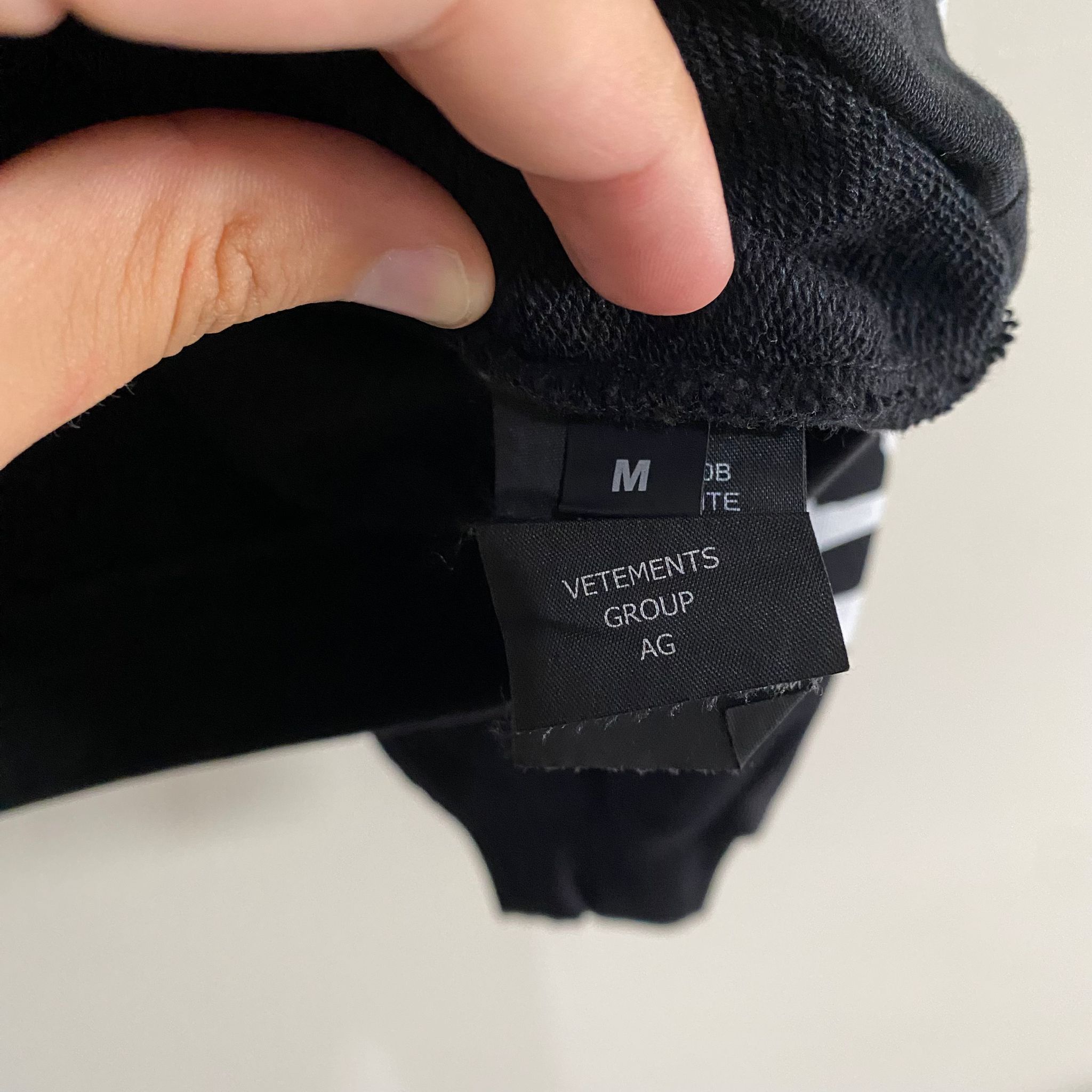 Vetements Black White Crest Logo Oversized Hoodie Size M / US 6-8 / IT 42-44 - 4 Thumbnail