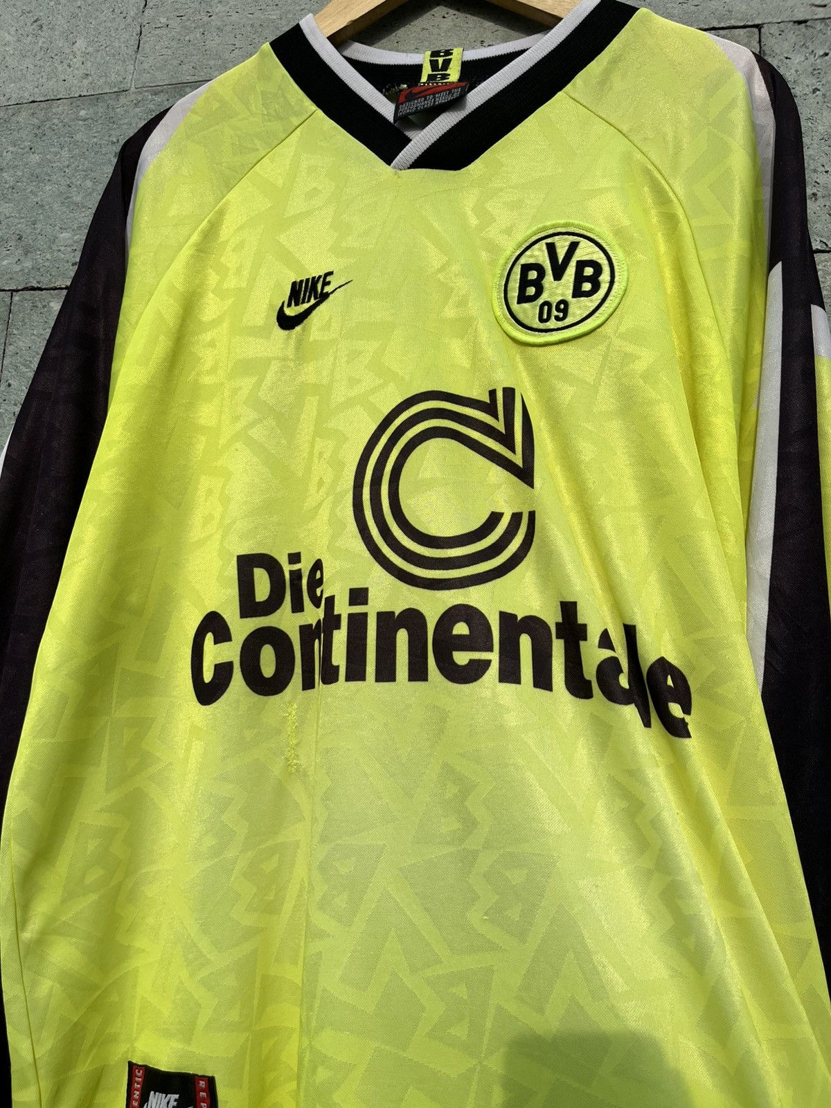 Vintage Vintage Borussia Dortmund 1995/96 Long Sleeve Jersey Size US XL / EU 56 / 4 - 3 Thumbnail