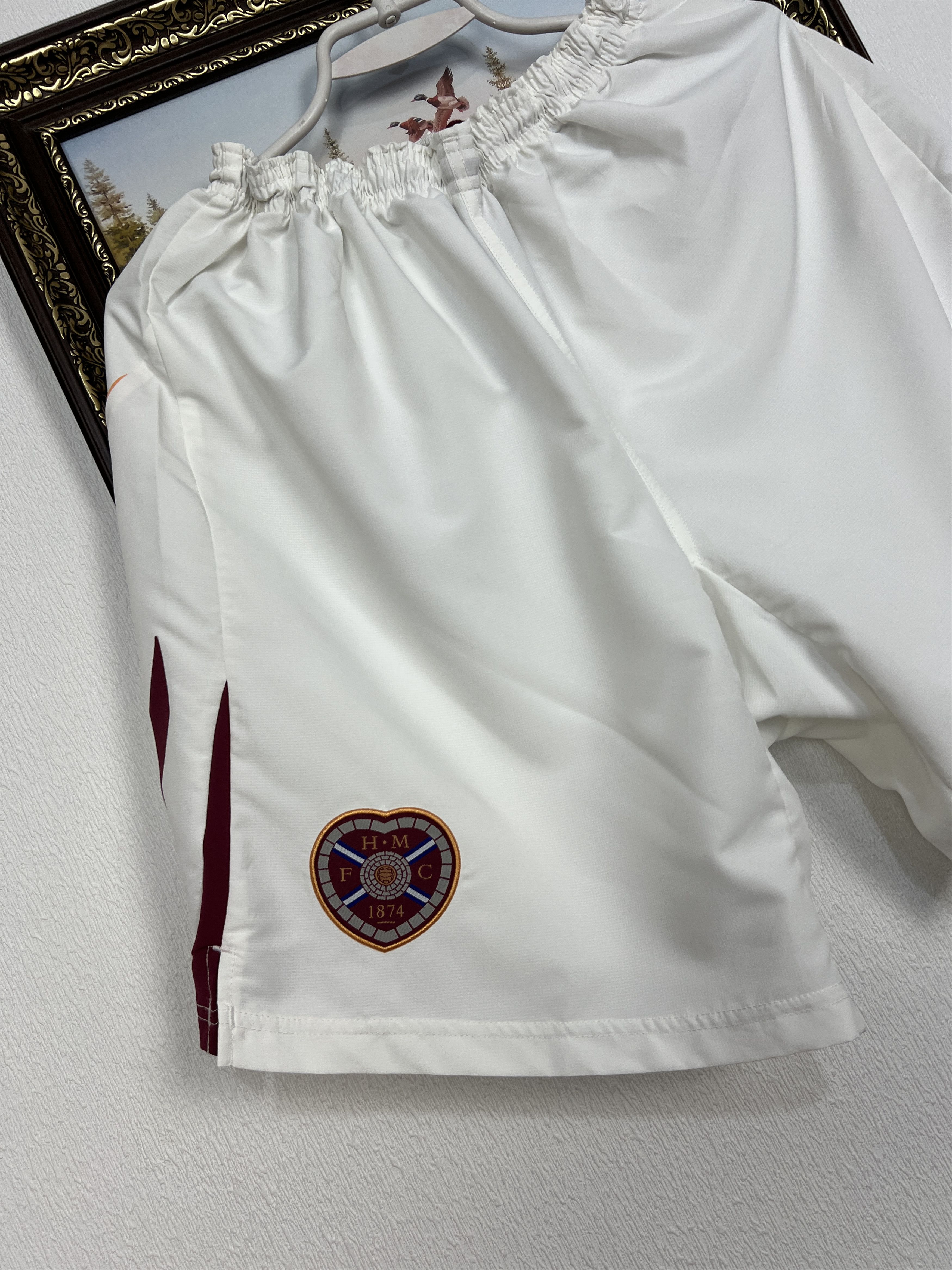 Umbro Vintage Umbro Heart Of Midlothian Hearts Football Shorts Size US 36 / EU 52 - 3 Thumbnail