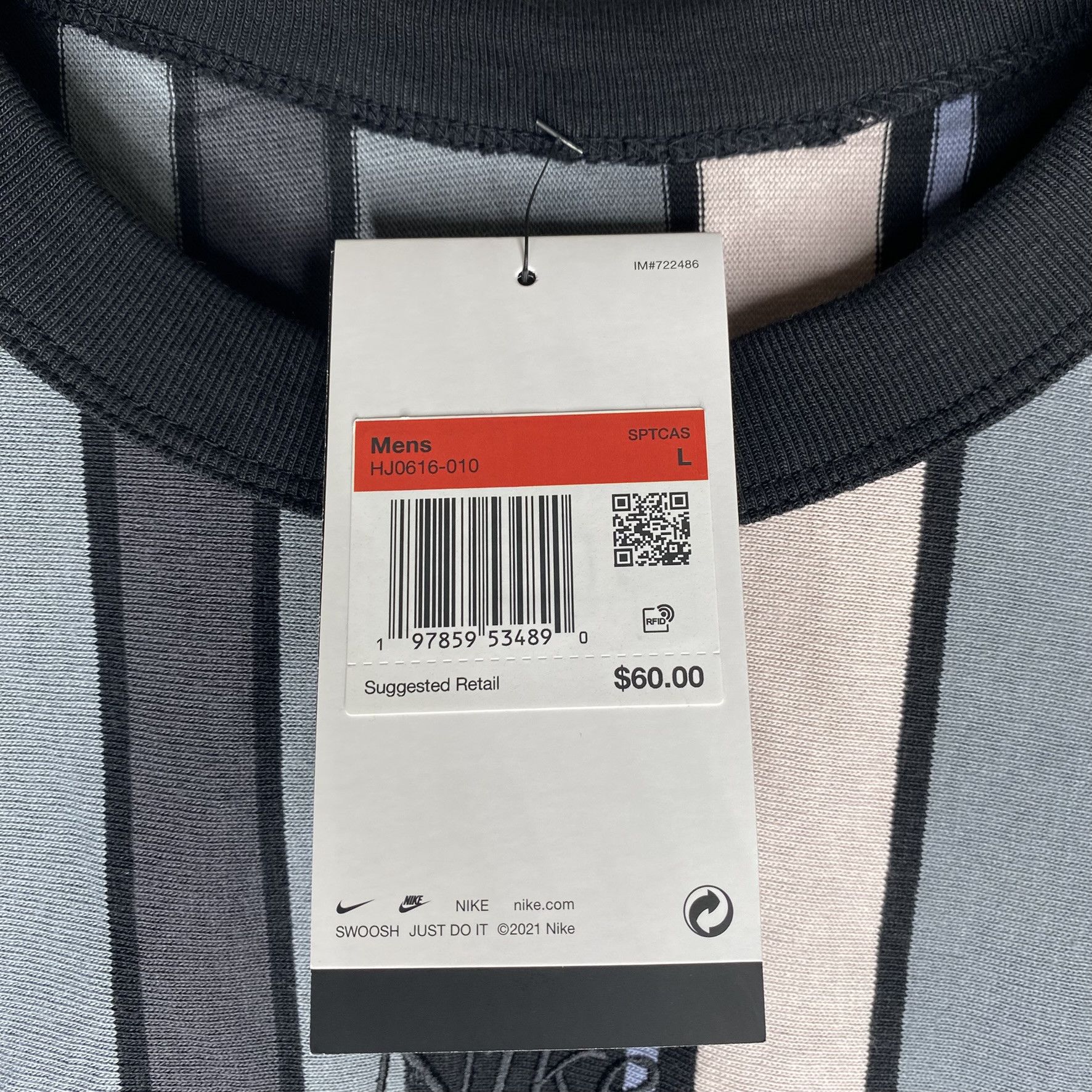 Nike Nike Footwear Apparel Stripped T-Shirt HJ0616-010 Size US L / EU 52-54 / 3 - 3 Thumbnail