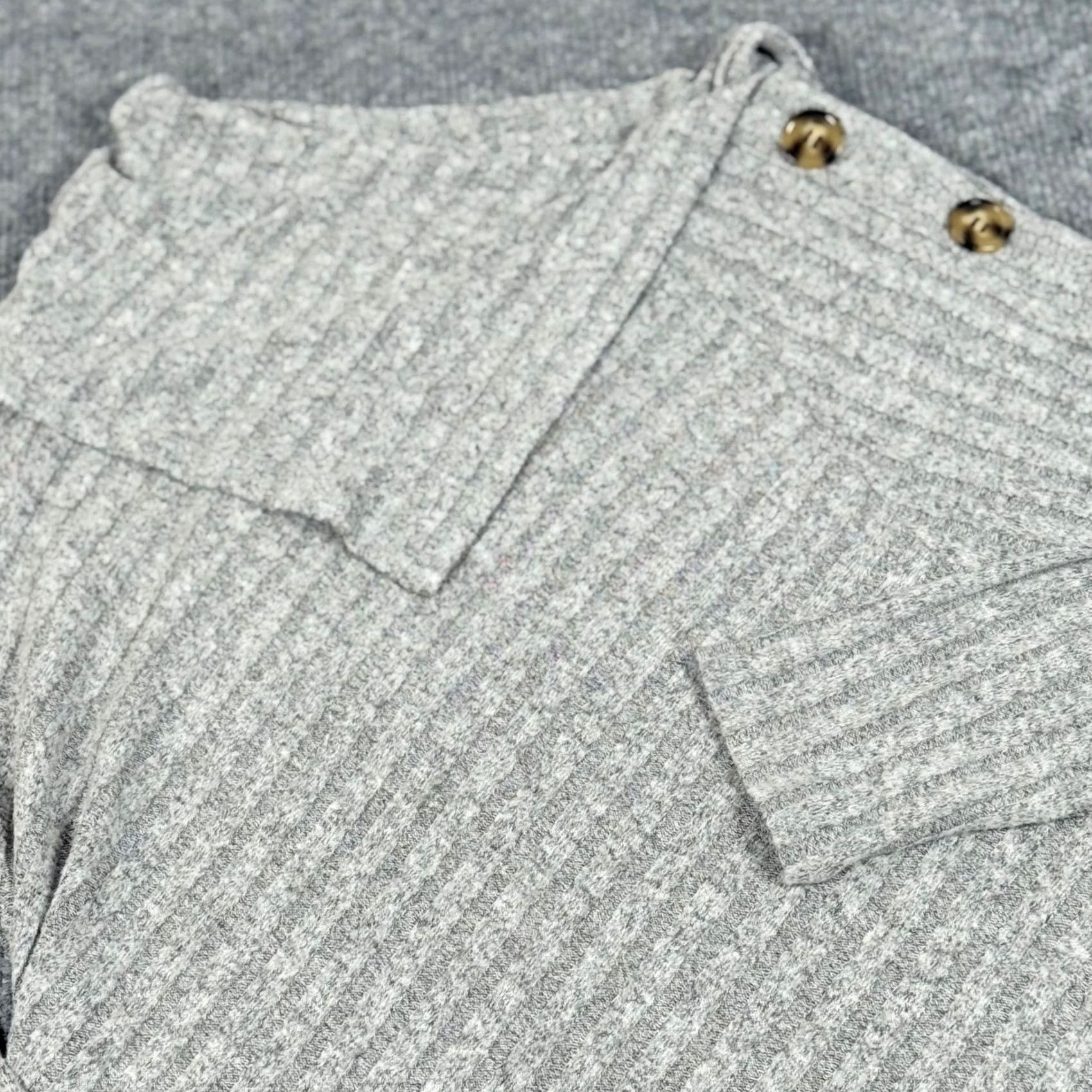 Vintage Retrology Sweater Women M Lightweight Ribbed Button Detail Asymmetrical Neck Casual Size M / US 6-8 / IT 42-44 - 2 Thumbnail