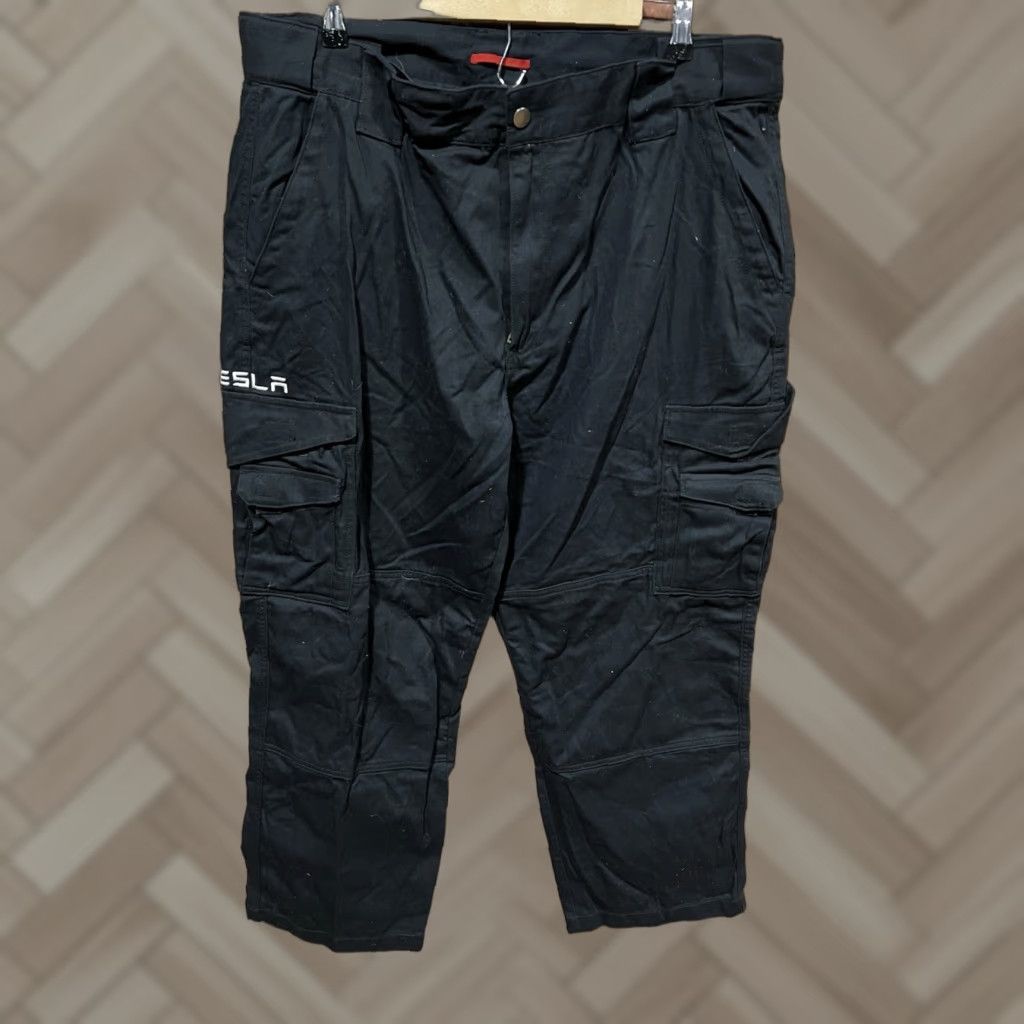 Vintage Tesla Embroidered Cargo Pants Men 40 x 30 Black Regular Pants Size US 40 / EU 56 - 1 Thumbnail