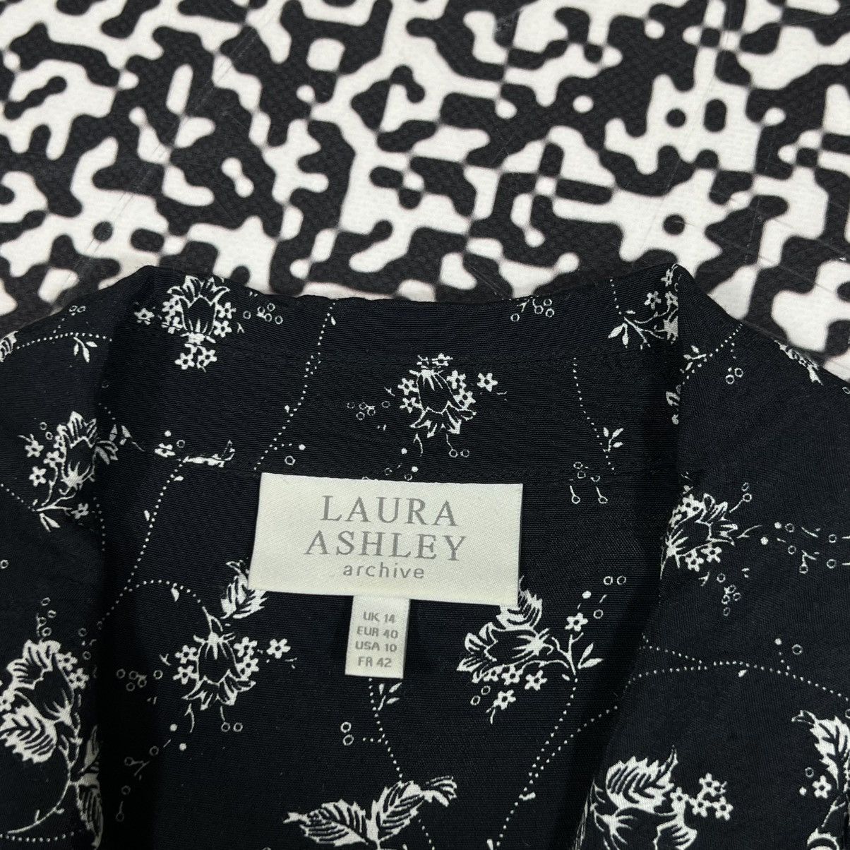 Laura Ashley Vintage Y2K Laura Ashley Archive Floral Flared Maxi Dress Size L / US 10 / IT 46 - 18 Thumbnail
