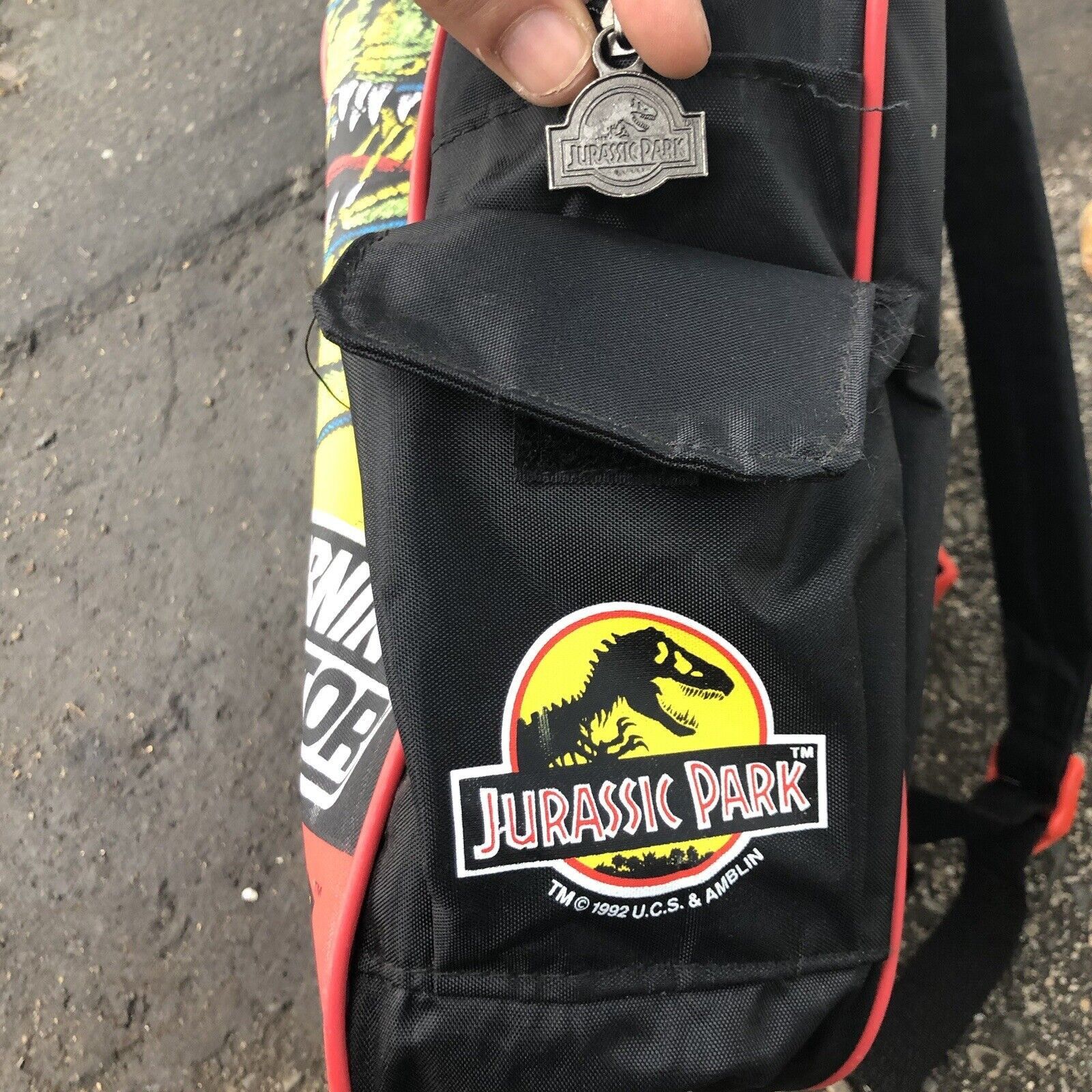 Vintage Vintage 1993 Jurassic Park Backpack Velociraptor Black Red Size ONE SIZE - 2 Thumbnail