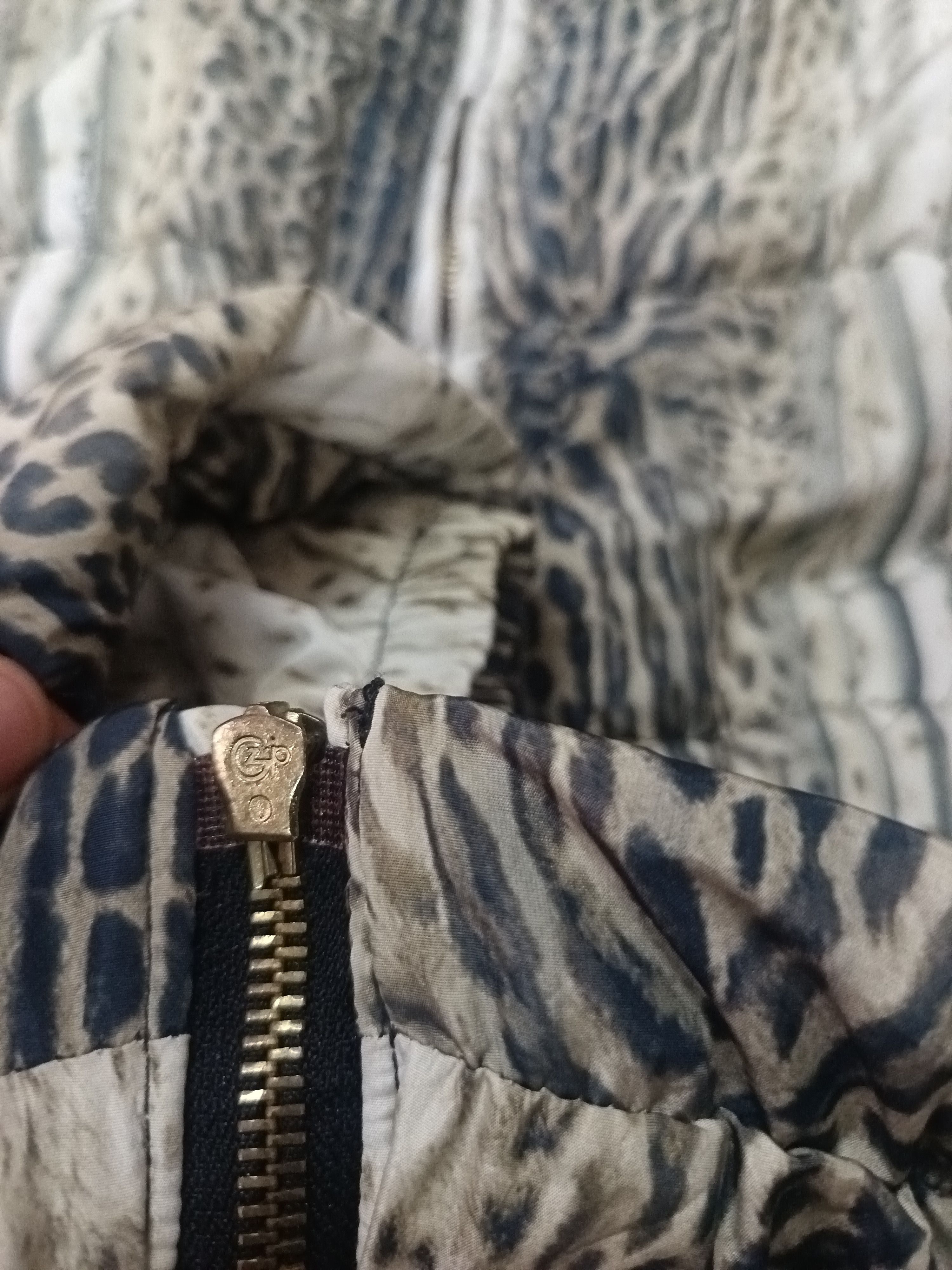 Roberto Cavalli Class Roberto cavalli leopard down jacket Size M / US 6-8 / IT 42-44 - 8 Thumbnail