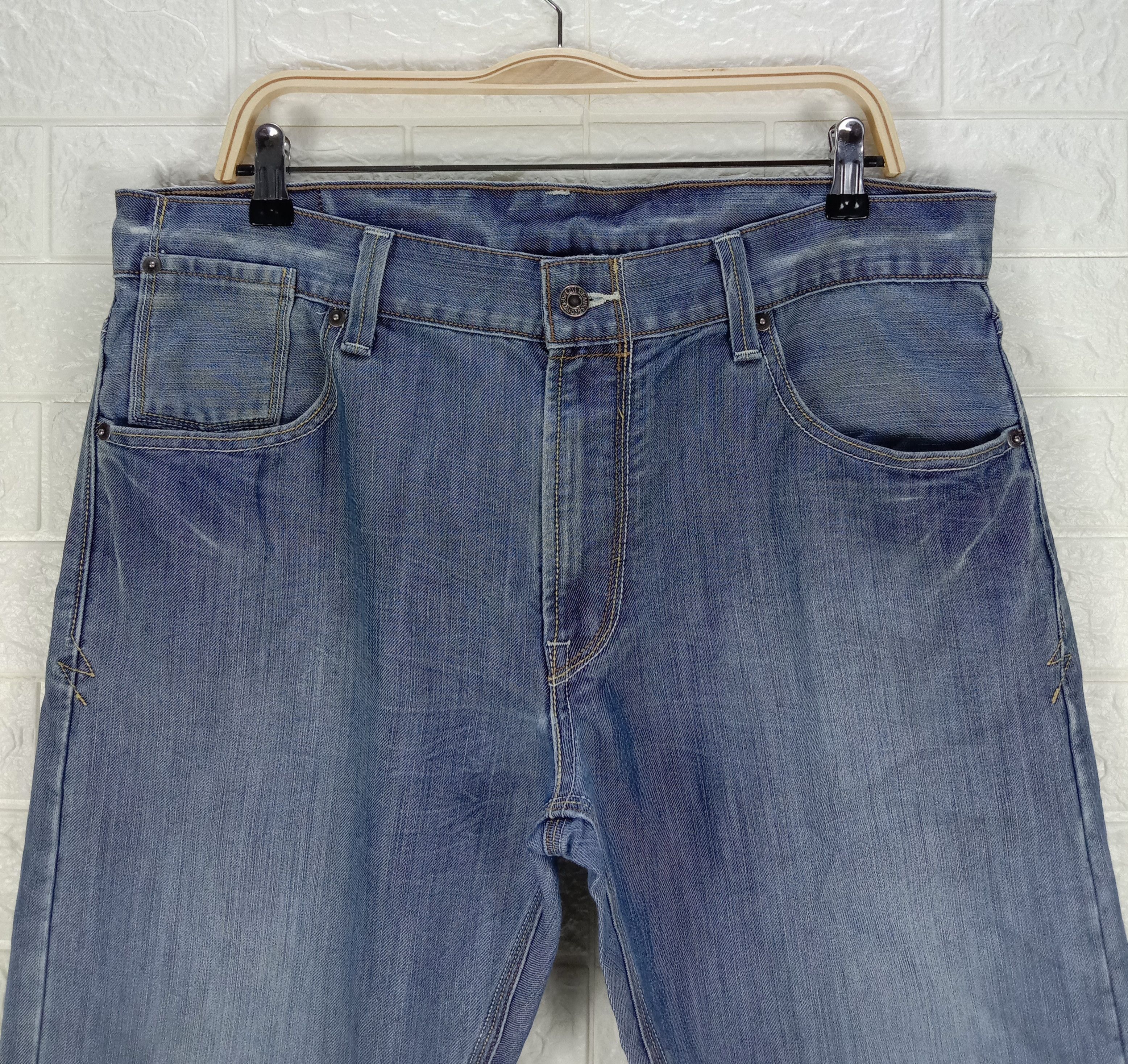 Levi's Vintage Levi's 514 Jeans Straight Fit Blue Wash Denim Size US 36 / EU 52 - 2 Thumbnail