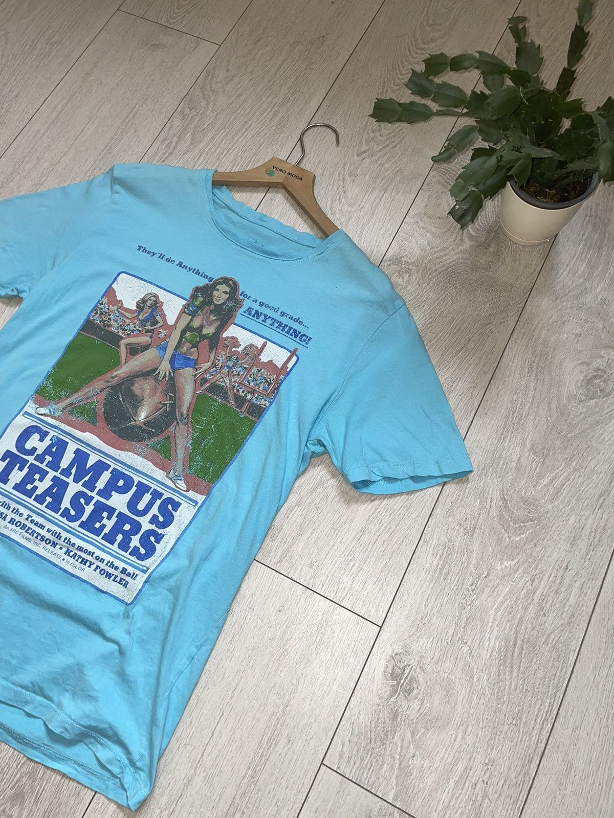 Band Tees × Girl Skateboards T-Shirt Radio Days Campus Teasers Humor Vintage Size US L / EU 52-54 / 3 - 3 Thumbnail