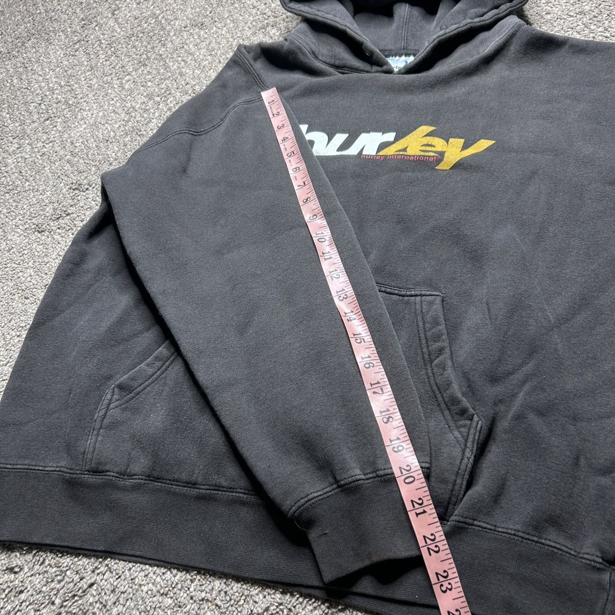 Hurley × Vintage Y2K Hurley international faded black hoodie Size US L / EU 52-54 / 3 - 8 Thumbnail