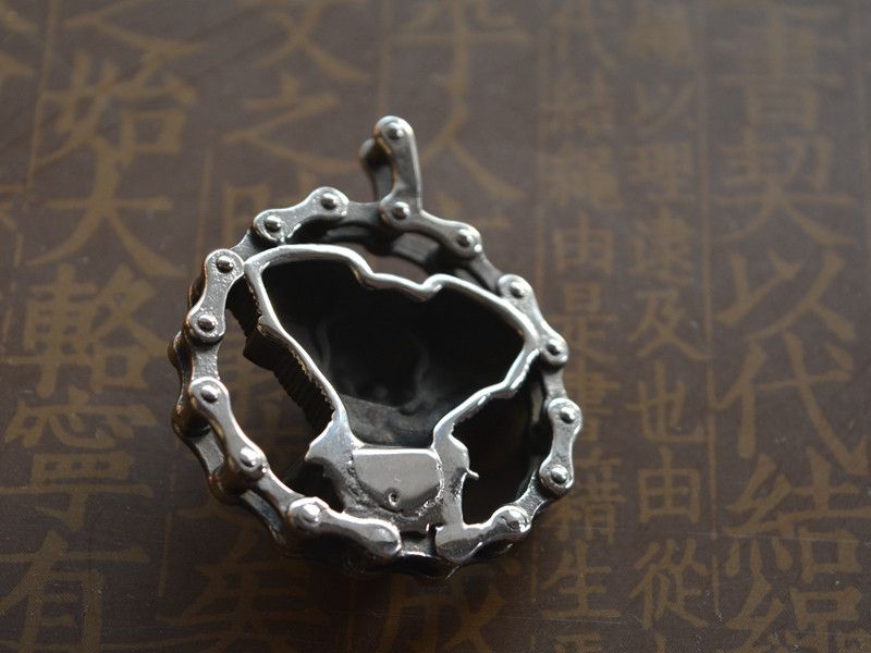 Other Skull Modern STEAL! Y2K Chains Necklace Chain Size ONE SIZE - 5 Thumbnail