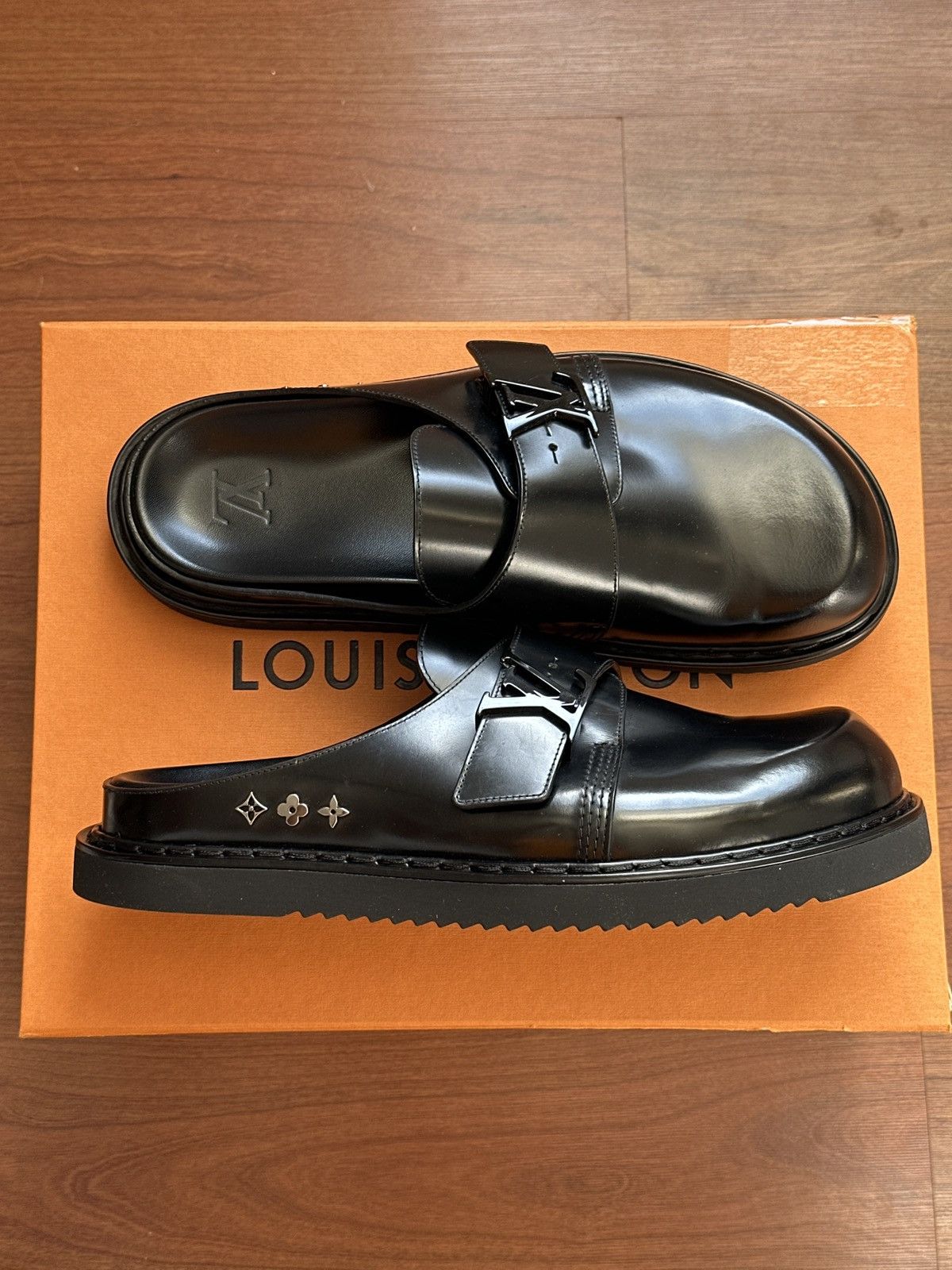 Louis Vuitton Louis Vuitton Easy Mule Size 8 UK Size US 8 / EU 41 - 3 Thumbnail
