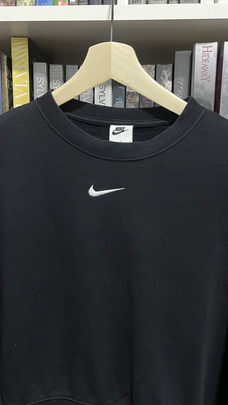Nike Nike Centre Swoosh Crop Top Sweatshirt Size US L / EU 52-54 / 3 - 3 Thumbnail
