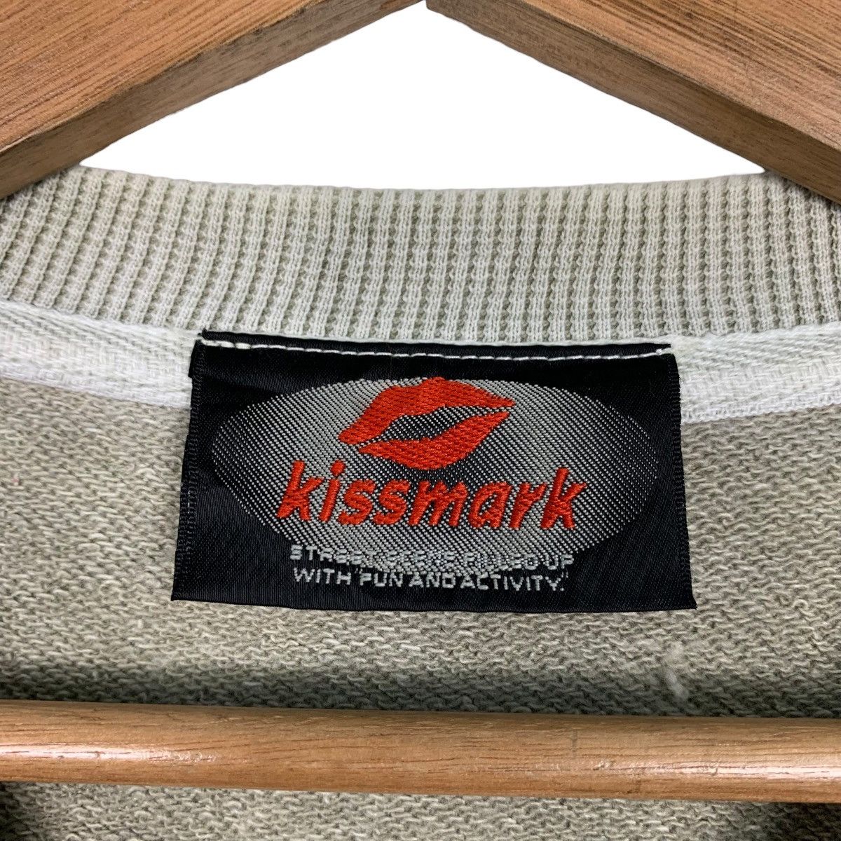 Japanese Brand Vintage KISSMARK Big Logo Crewneck Sweatshirt #2636-C118 Size US S / EU 44-46 / 1 - 11 Thumbnail