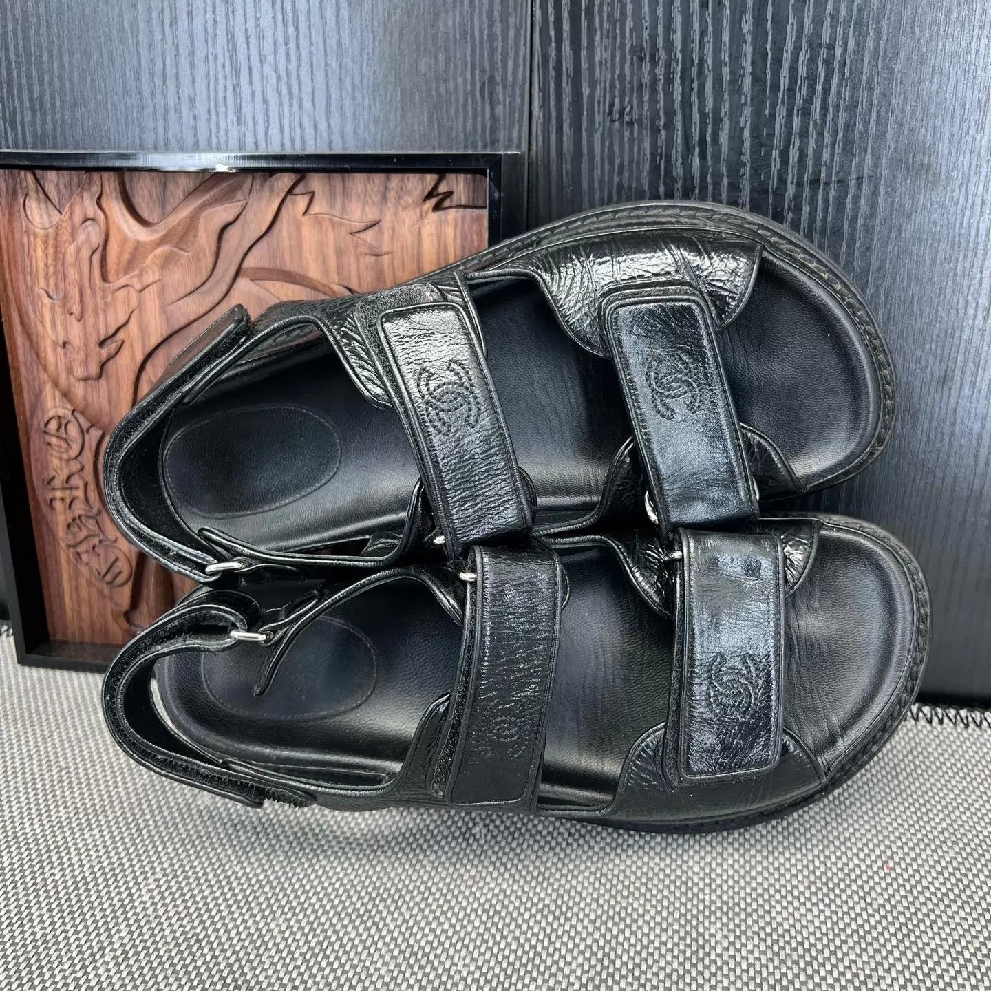 Chanel Chanel Women's Velcro Sandals 38 Near New Original Box Size US 7.5 / IT 37.5 - 6 Thumbnail