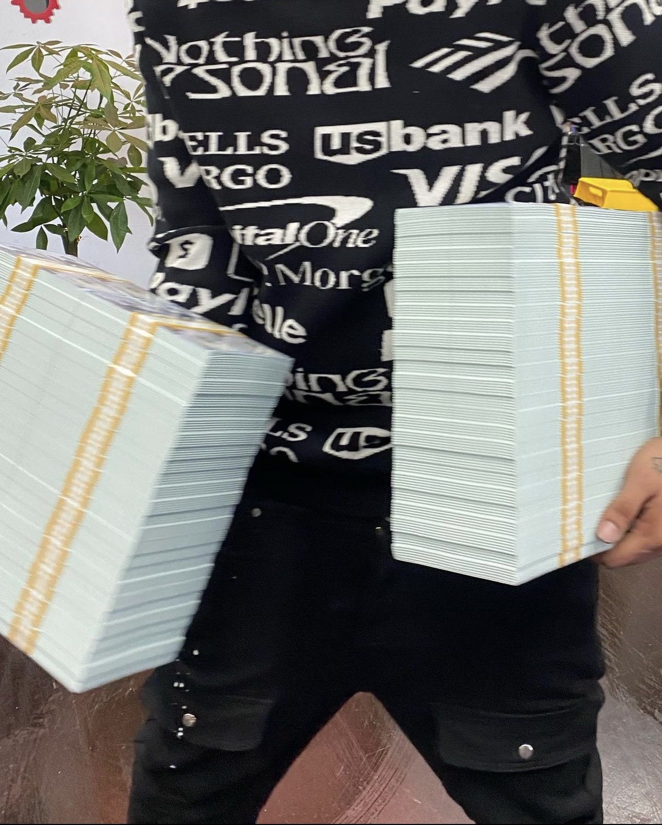 Japanese Brand New Million Dollar Investment Piggybank by Nothing Personal Size ONE SIZE - 7 Thumbnail