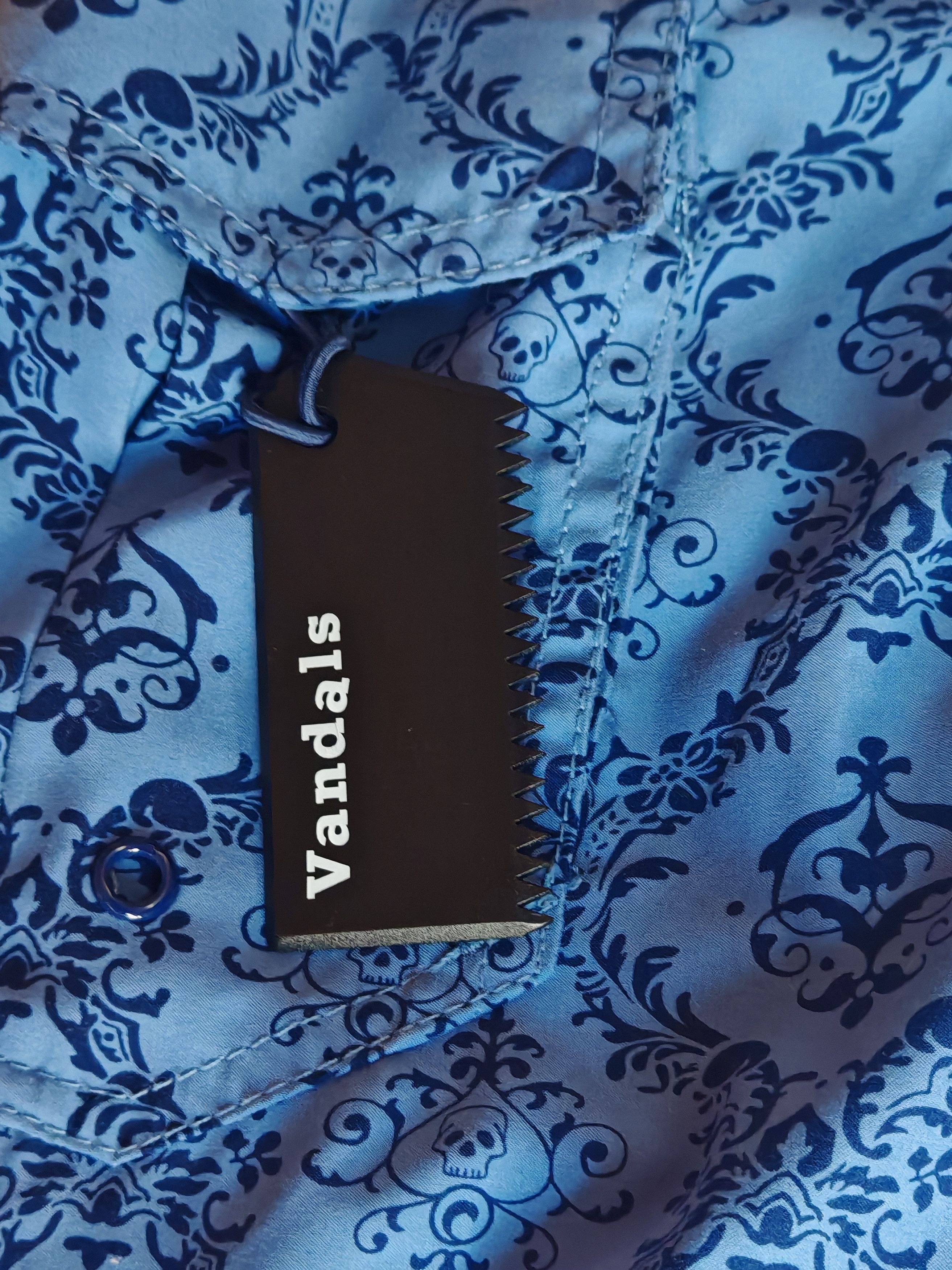 Other Vintage Y2K Vandals Floral Scull Print Surf Shots sz L Size US 34 / EU 50 - 5 Thumbnail