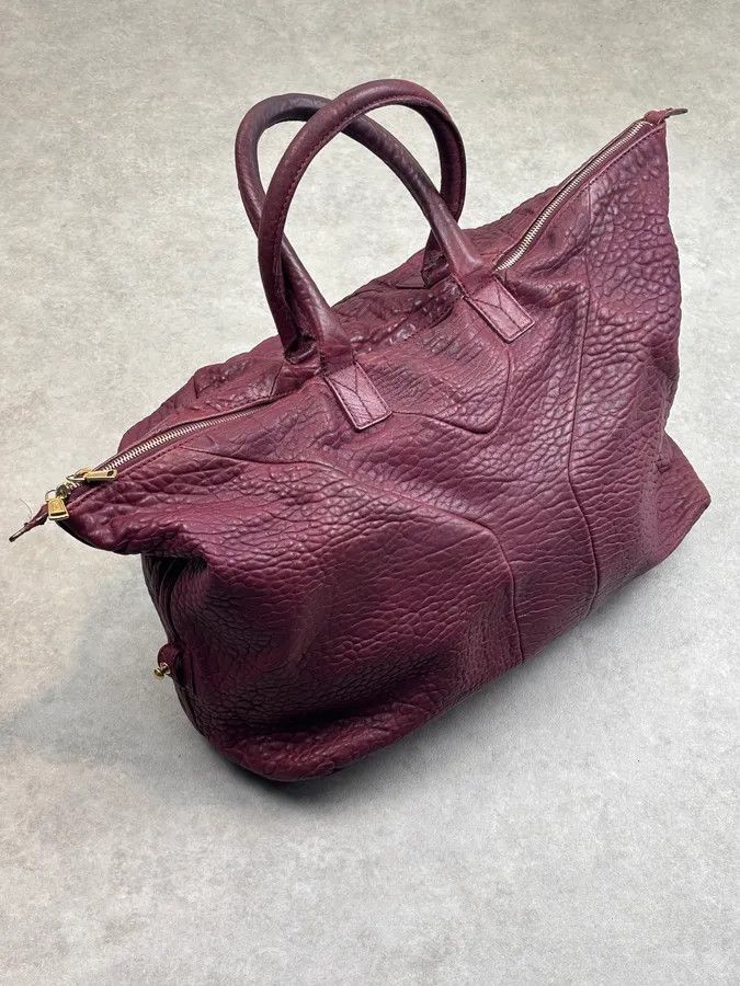 Yves Saint Laurent Yves Saint Laurent Bordeaux Leather Quilted Handle Bag Size ONE SIZE - 5 Thumbnail