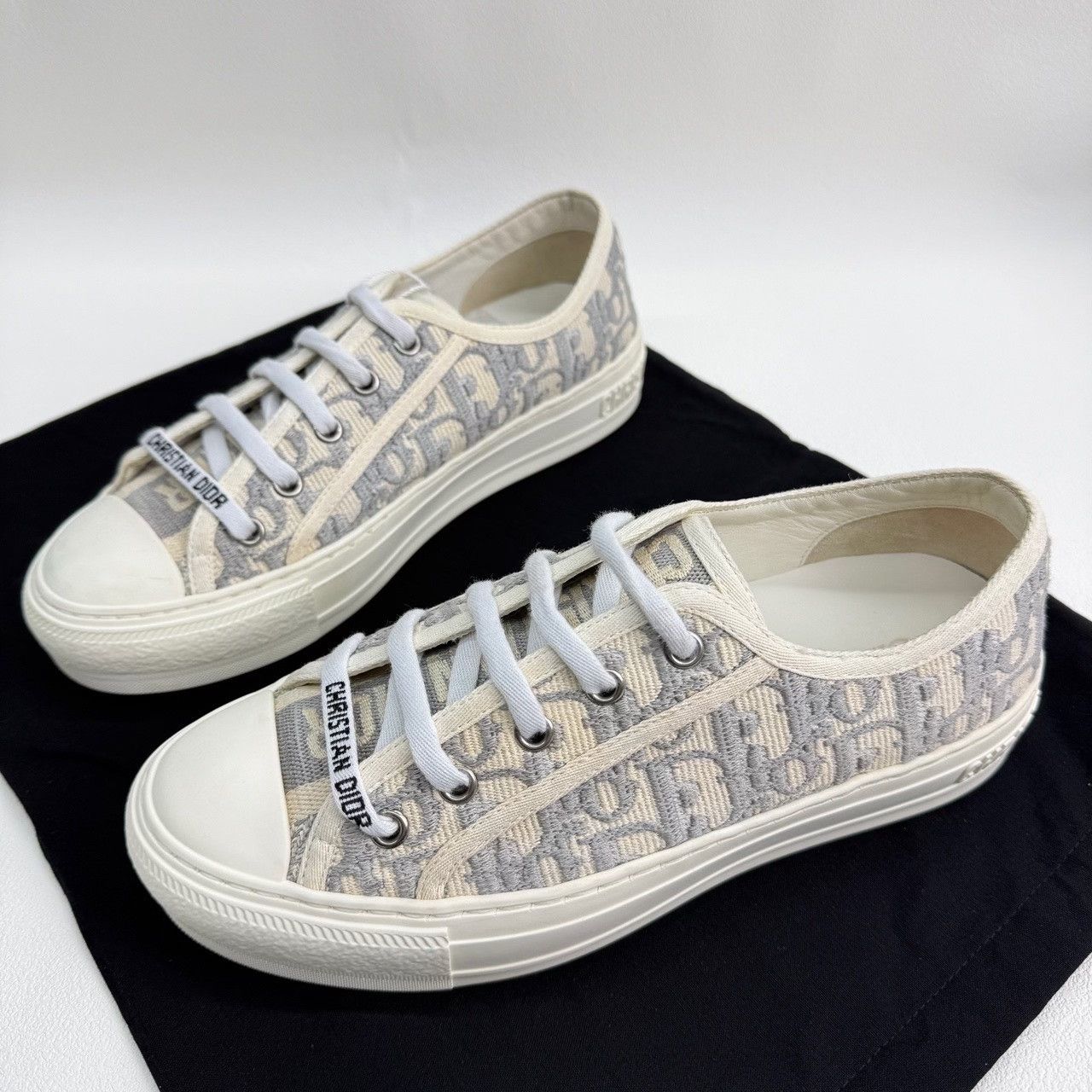 Dior Dior Retro Gray Lowtop Sneakers us_6 Women Size US 6 / IT 36 - 1 Thumbnail