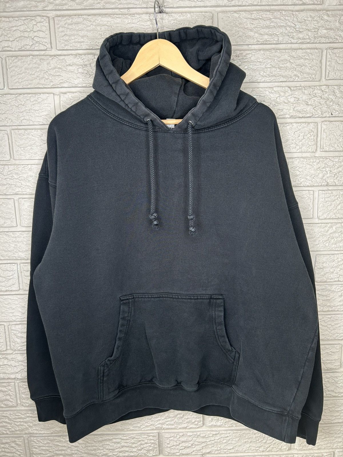 Drake Drake Scorpion 2018 Toronto Tour Faded Hoodie Size US XL / EU 56 / 4 - 1 Thumbnail