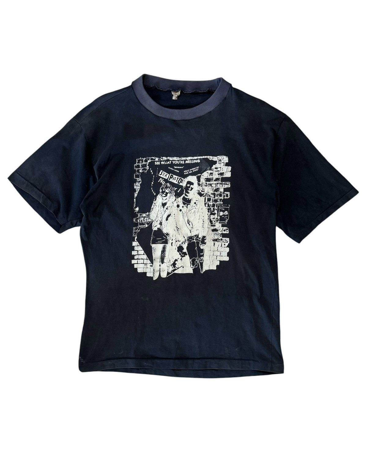 Band Tees × Vintage 90’s Sex Pistols Vintage T-shirt Sid & Nancy print tee Size US L / EU 52-54 / 3 - 1 Thumbnail