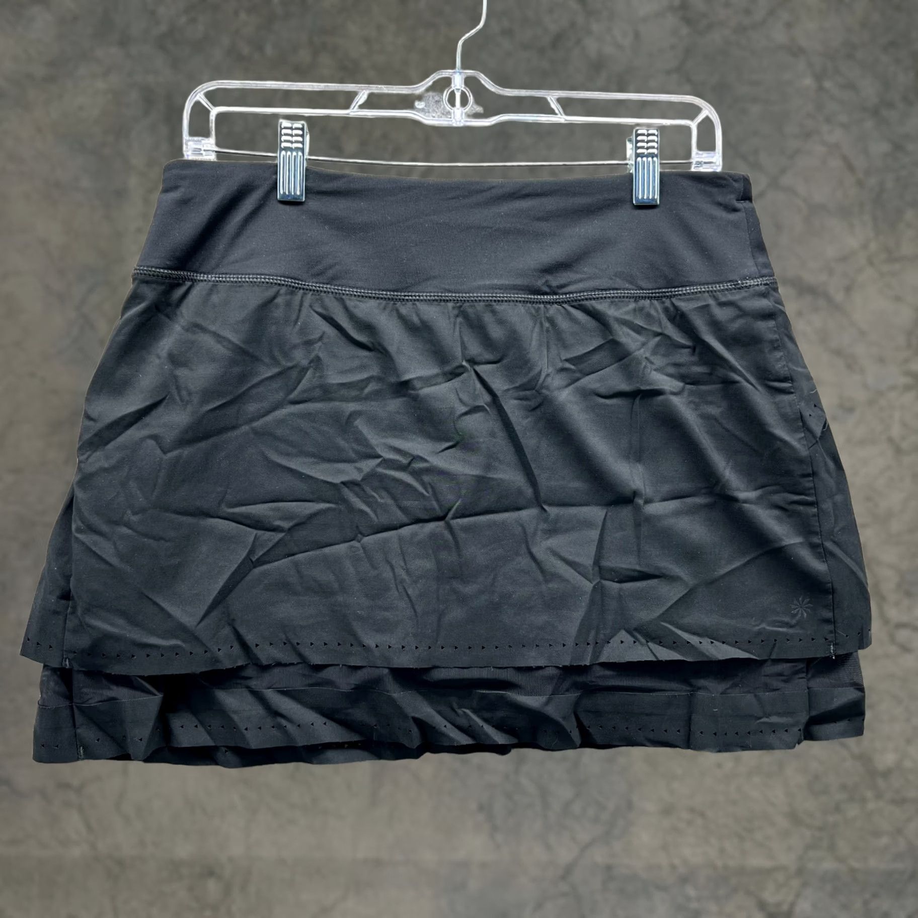 Athleta VINTAGE Athleta Skort Womens Small Ladies Black Performance Laser Run Lined Tennis Short Skirt Mini Womens Size 28" / US 6 / IT 42 - 1 Thumbnail