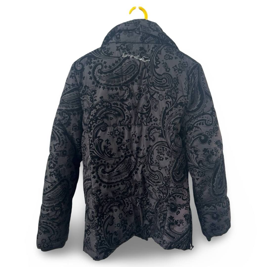 Desigual Desigual pattern puffer JKT #312 Size M / US 6-8 / IT 42-44 - 2 Thumbnail
