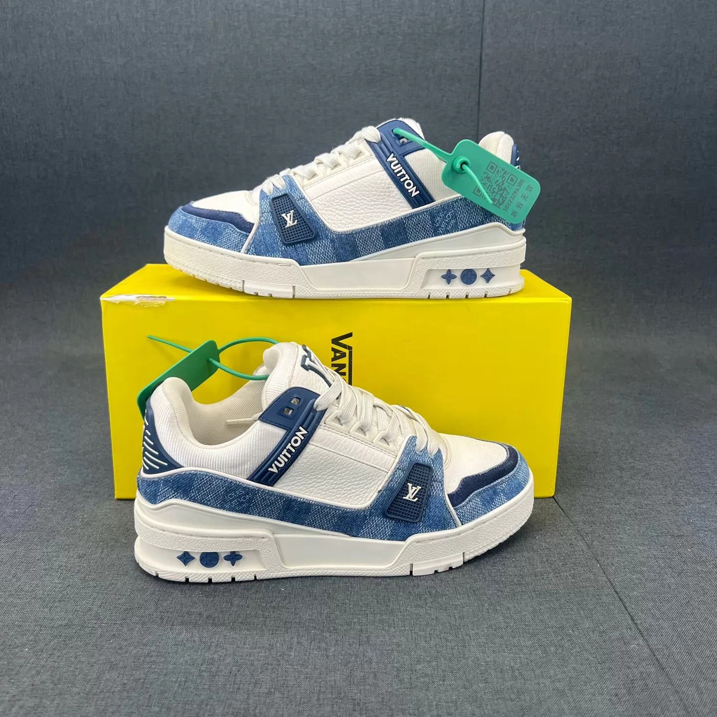 Louis Vuitton LV Trainer White Blue Damier 37.5 Worn 2x With Box Size US 7 / IT 37 - 2 Thumbnail