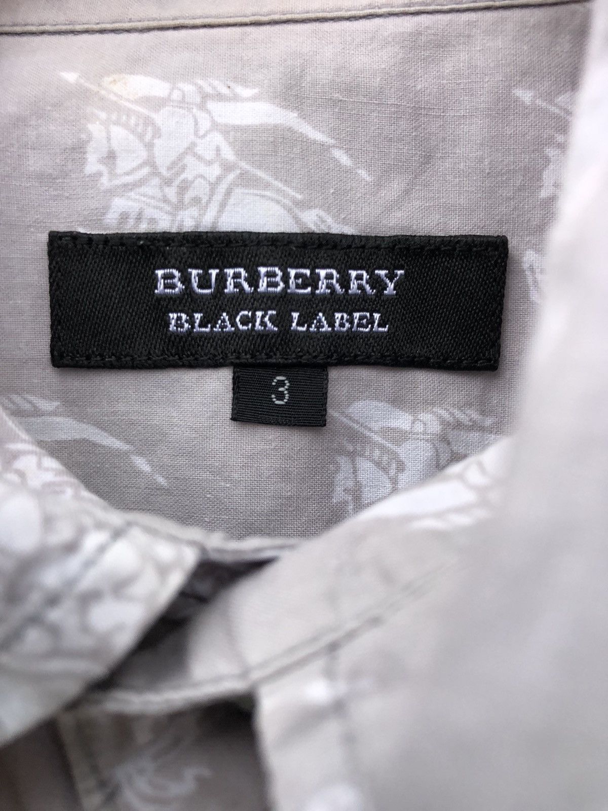 Burberry Burberry Black Label Fullprint Logo Button Ups Size US M / EU 48-50 / 2 - 12 Thumbnail