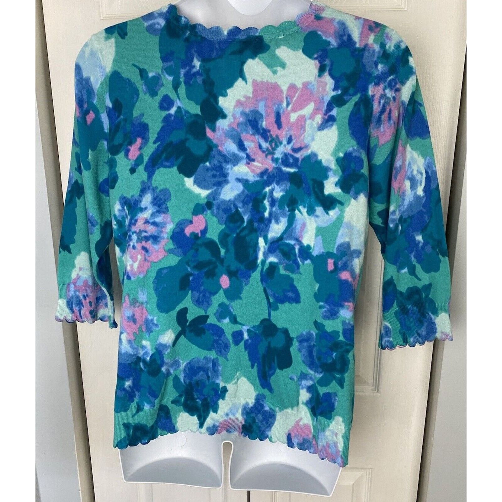 Isaac Mizrahi NWT Isaac Mizrahi Live Floral Blue Pink L Button Up Cardigan Size L / US 10 / IT 46 - 4 Thumbnail