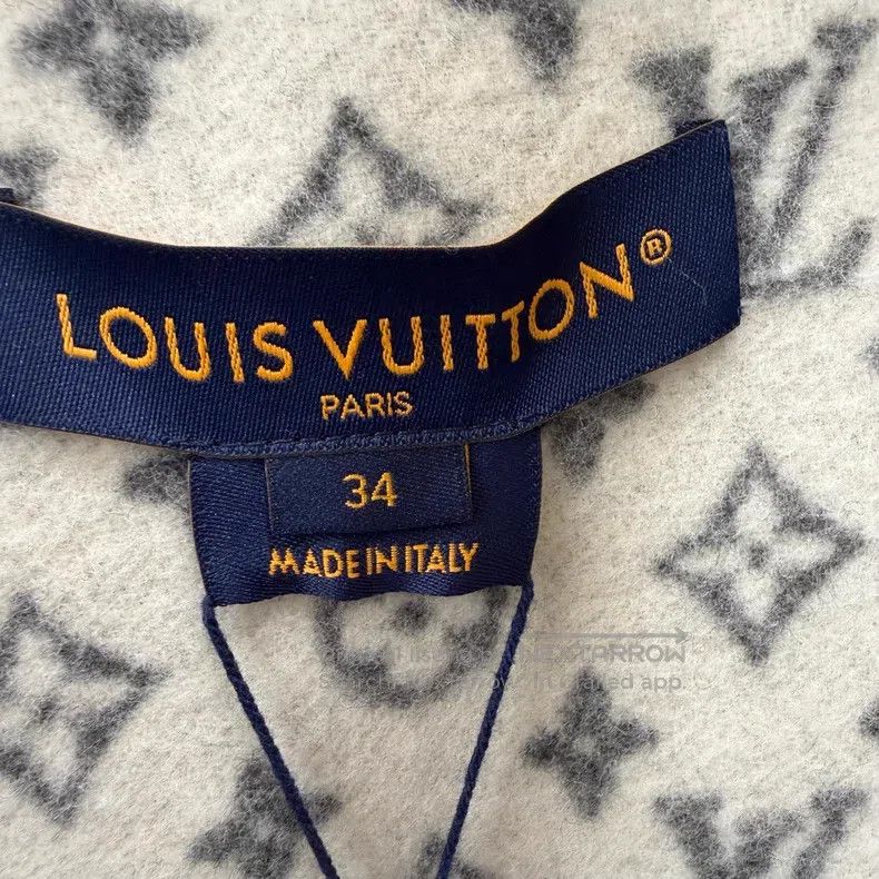 Louis Vuitton Louis Vuitton 25 grey plaid full print wool jacket Size XXS / US 00 / IT 34 - 2 Thumbnail