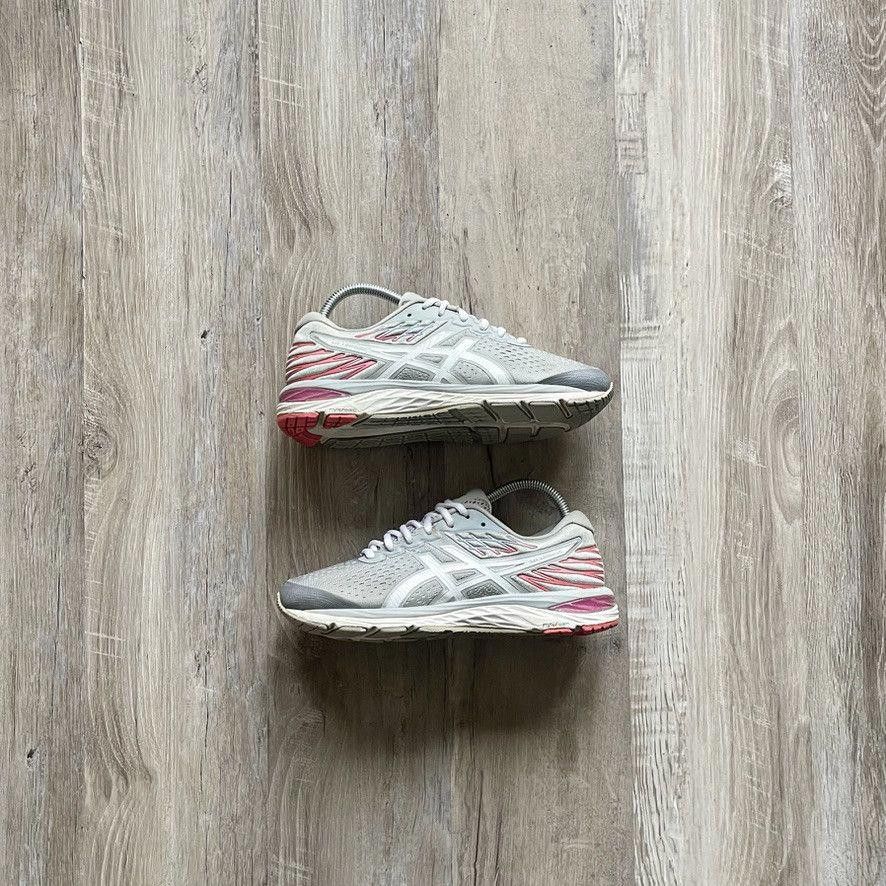 Asics ASICS • WMNS Gel-Cumulus 21 (6M) Size US 6 / EU 39 - 1 Thumbnail