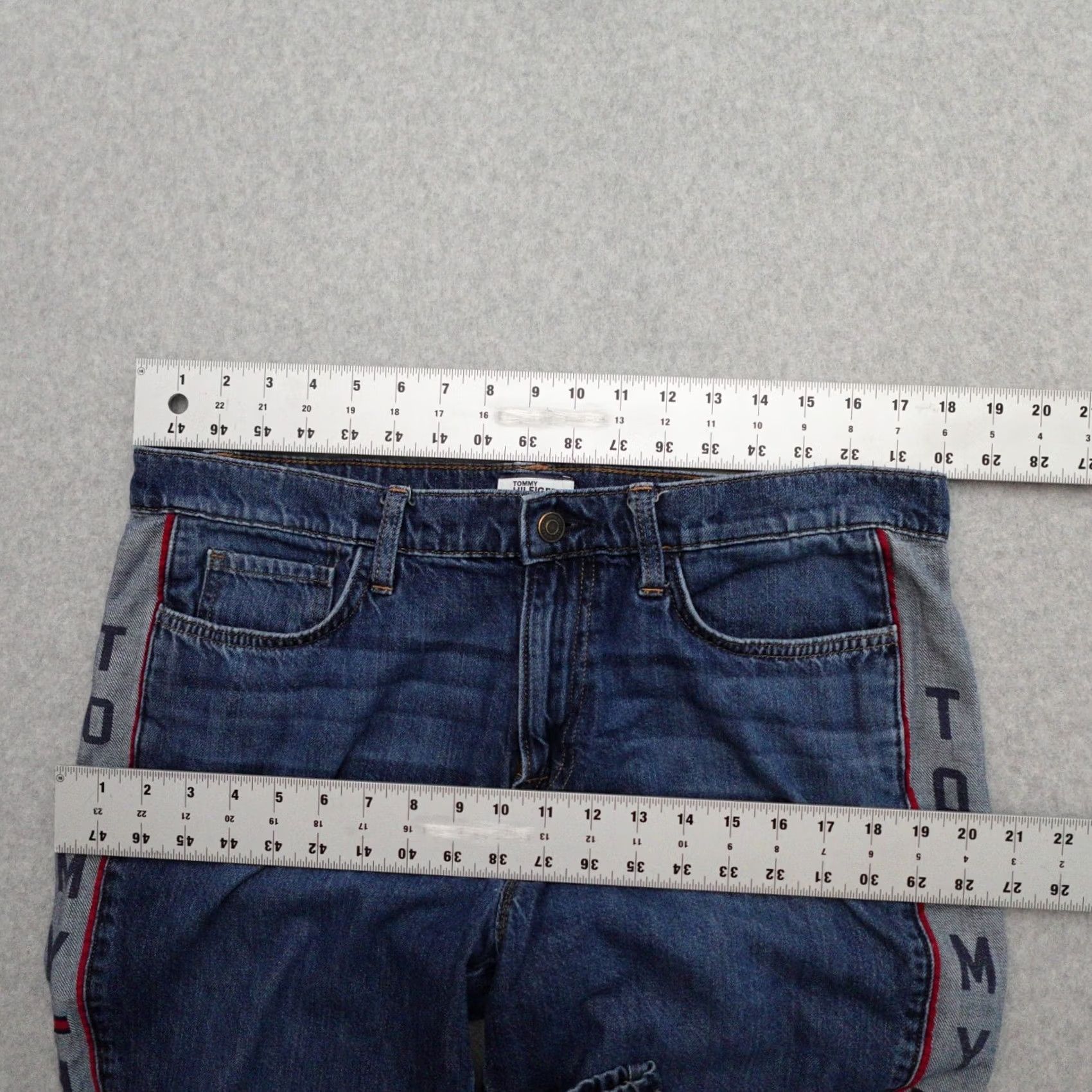 Tommy Hilfiger Tommy Hilfiger Jeans Womens 14 Capri Side Tape Vertical Spellout Size 36" / US 14 / IT 50 - 7 Thumbnail