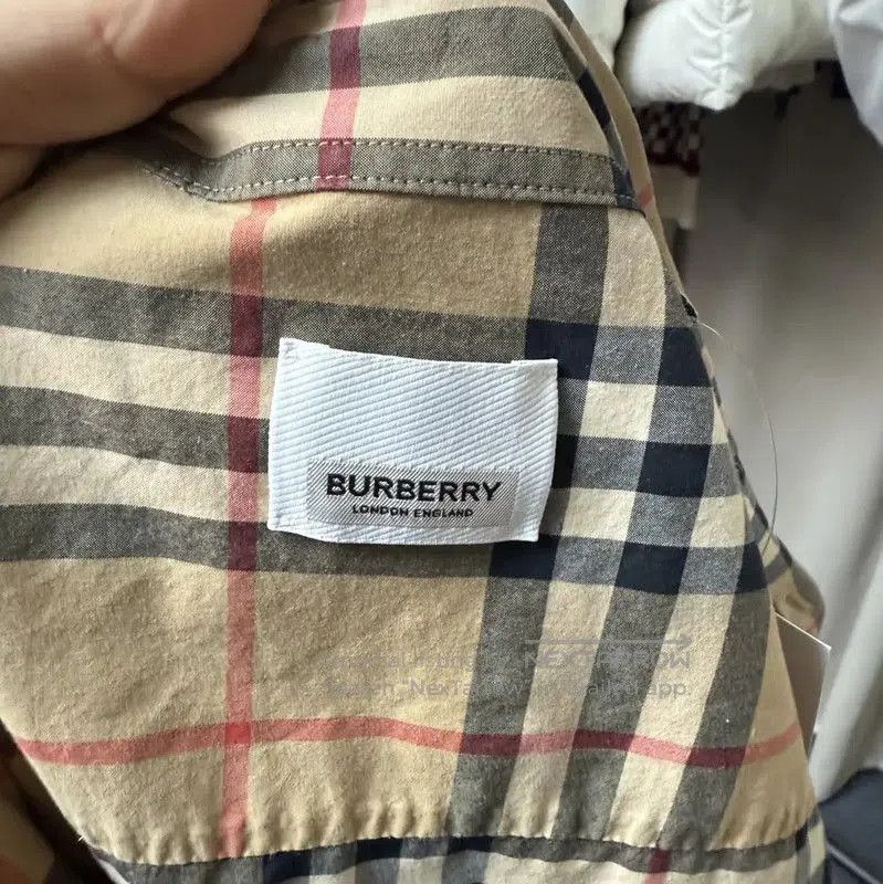 Burberry Burberry Color-Blocked Cotton Women's Shirt. Size XL / US 12-14 / IT 48-50 - 3 Thumbnail