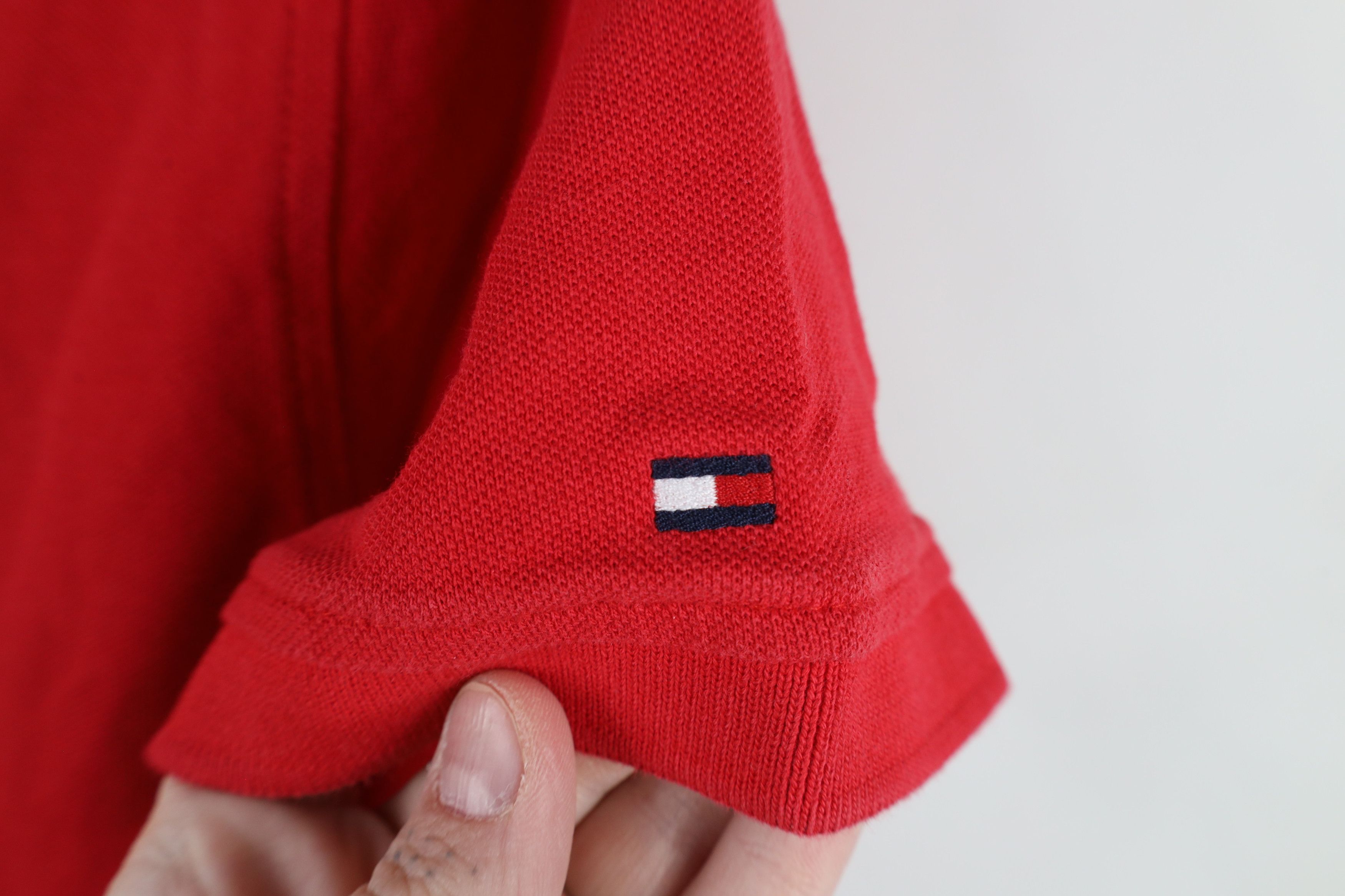 Tommy Hilfiger × Vintage Vintage Tommy Hilfiger Spell Out Patch Logo Collared Polo Size US S / EU 44-46 / 1 - 5 Thumbnail