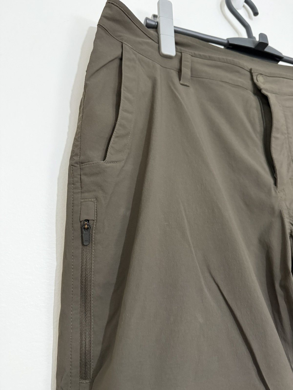 Mountain Hardwear Mountain Hardwear Basin Trek Convertible Pants Size US 34 / EU 50 - 2 Thumbnail