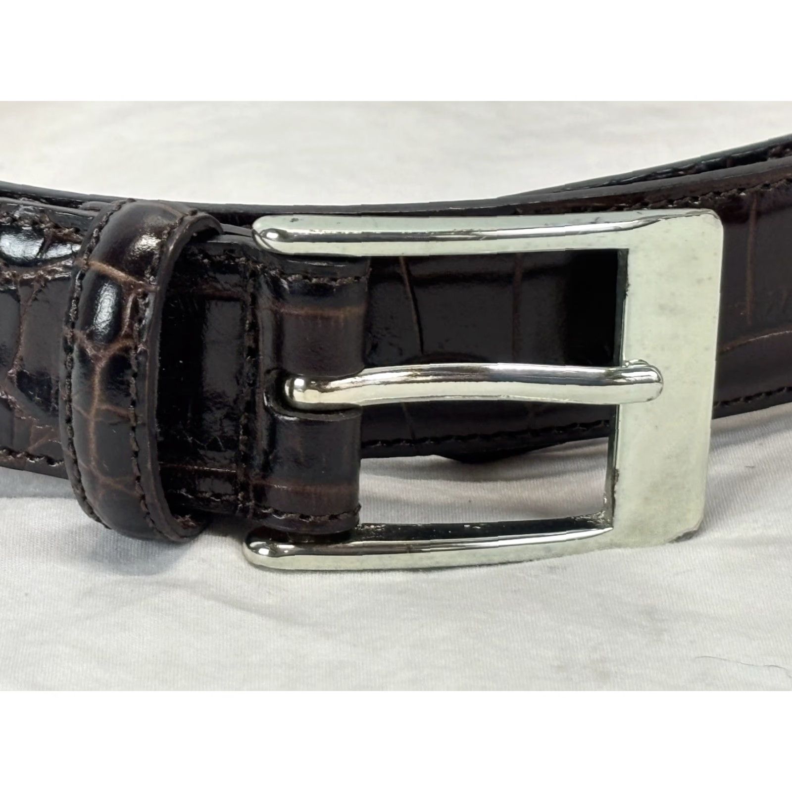 Vintage Trafalgar Wilson Italian Calfskin Leather Belt 40 Burgundy Croc Embossed Dress Belt Men Adjustable Buckle Size 40 - 2 Thumbnail