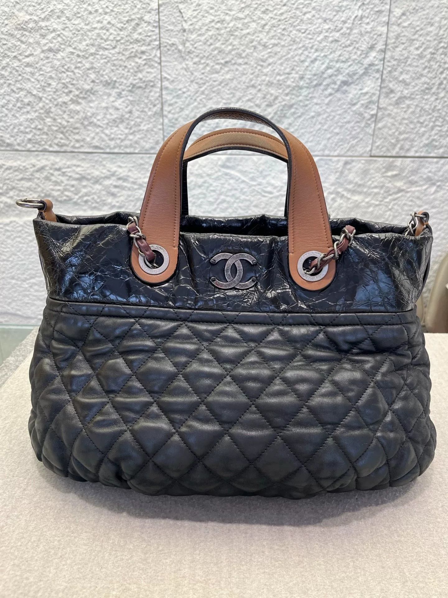 Chanel Pre-loved Bag Very good condition Size ONE SIZE - 1 Thumbnail