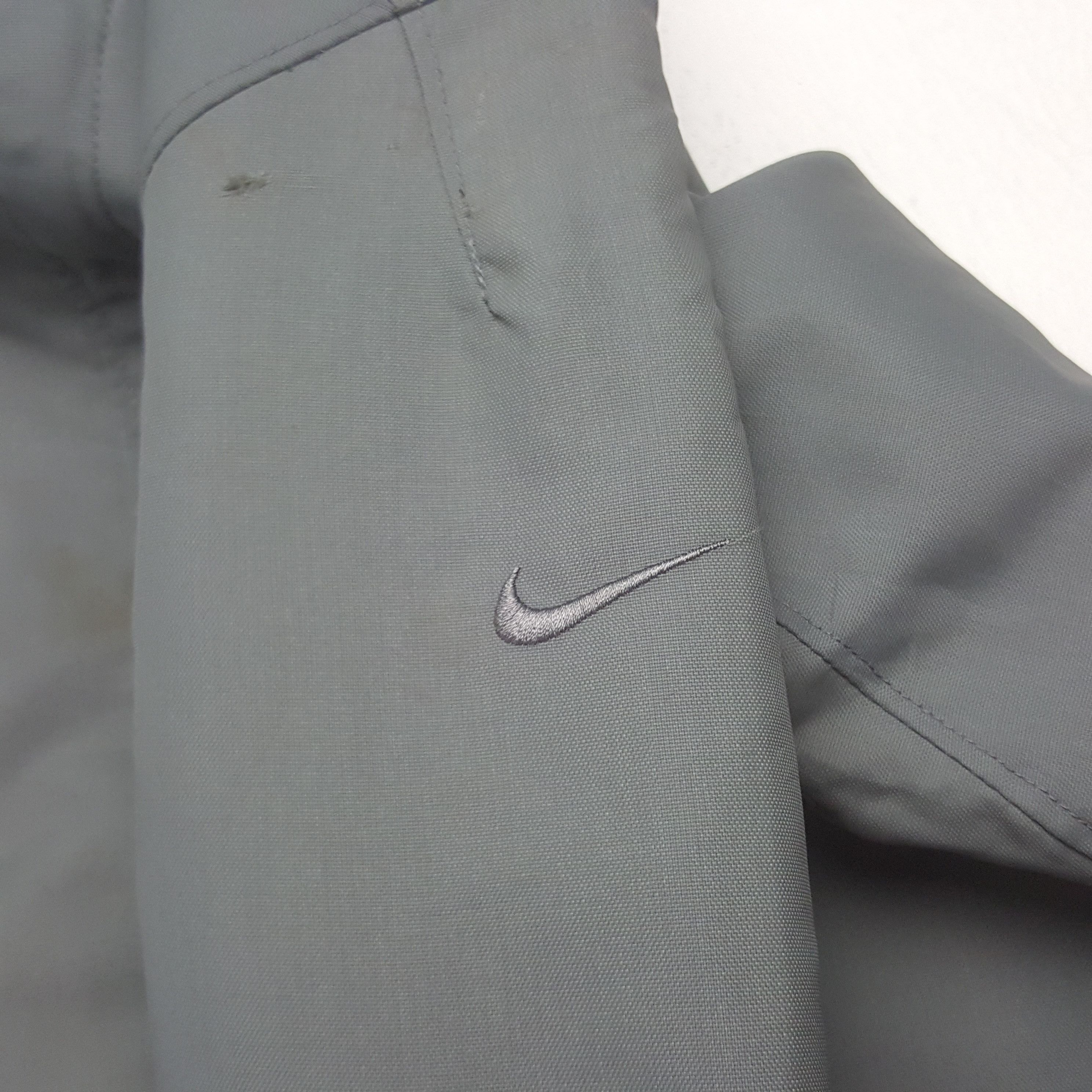 Nike Vintage Nike Windbreaker Jacket Hoodie Size US M / EU 48-50 / 2 - 6 Thumbnail
