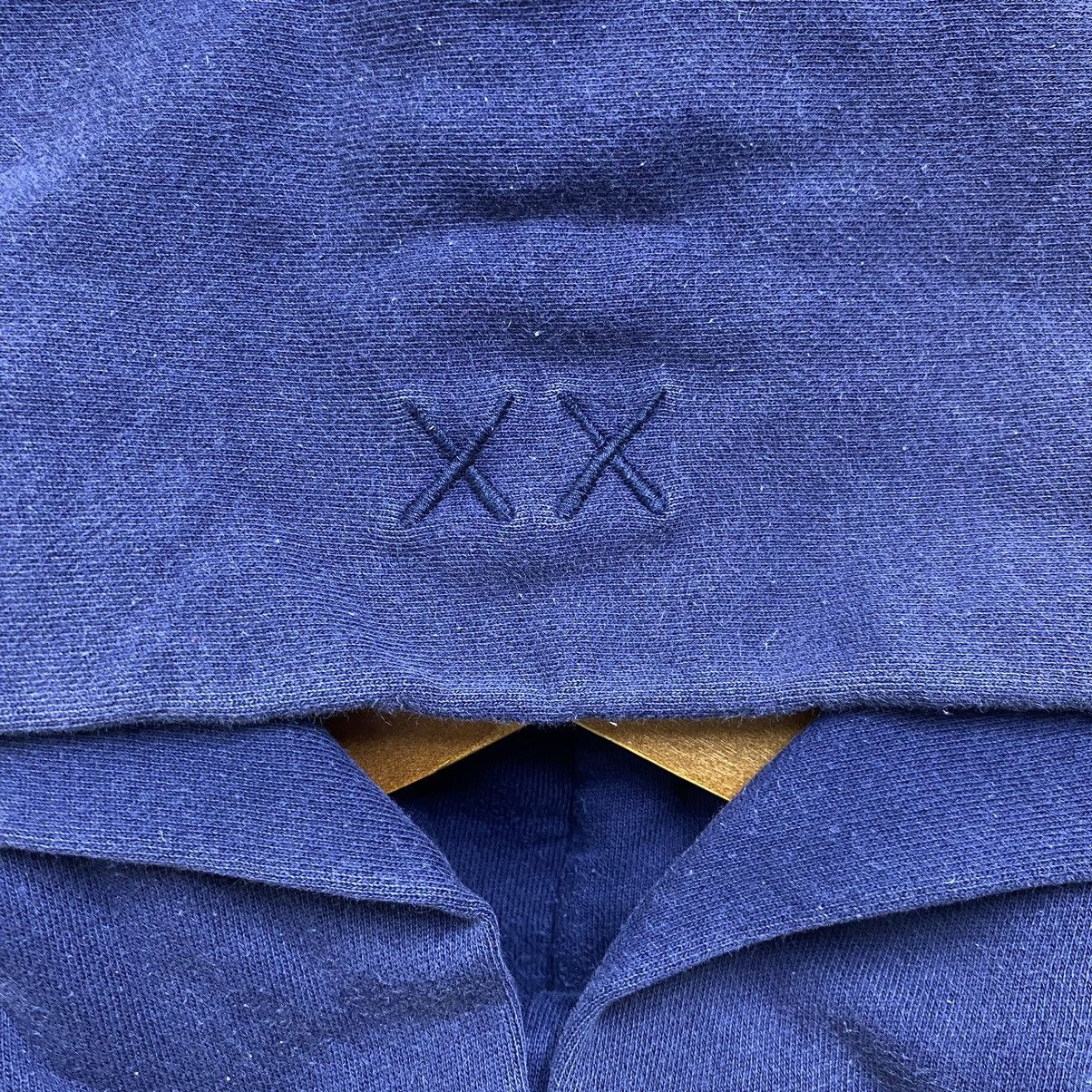 Kaws × Uniqlo KAWS UT Sesame Street Hoodie Blue Embroidered Characters L Size US L / EU 52-54 / 3 - 8 Thumbnail