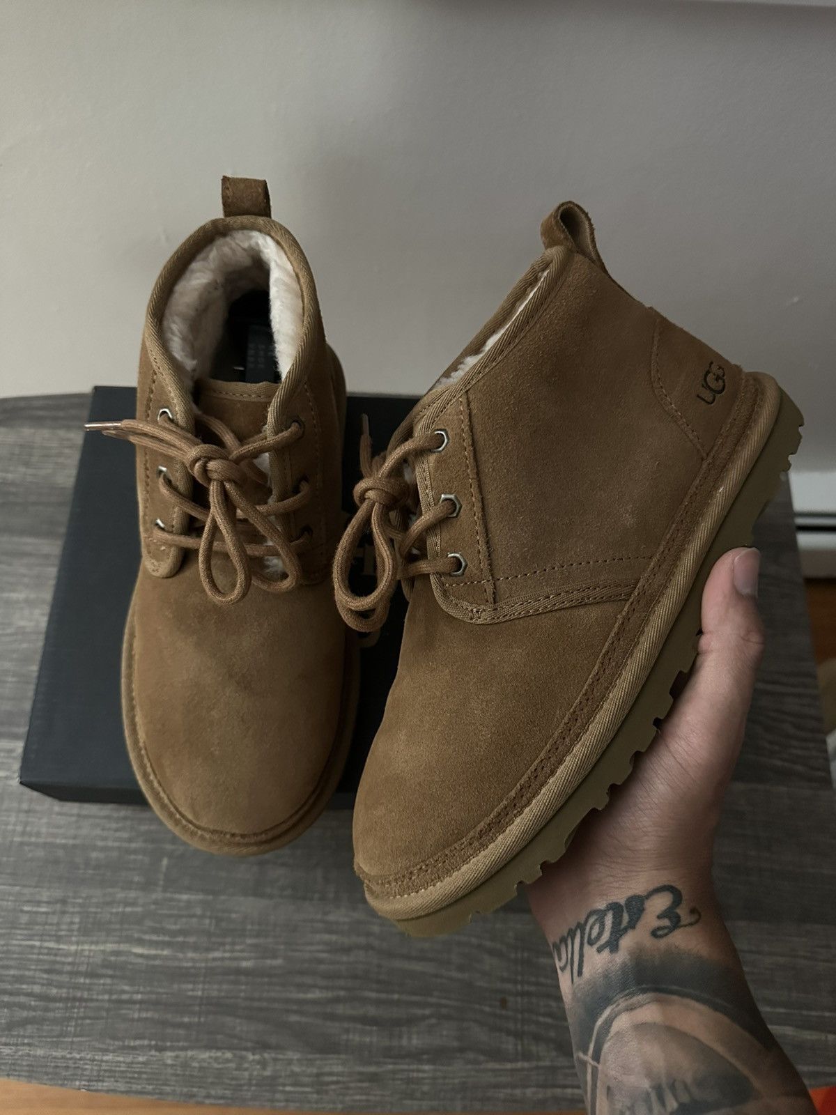 UGG Neumel Boots M6 W7.5