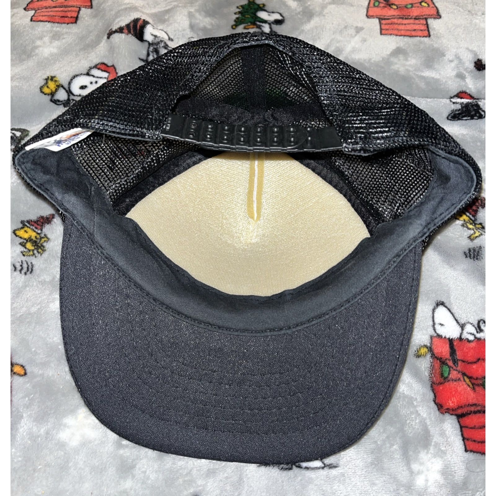 Paradise VINTAGE Headmost Trucker Hat Men One Size Black & White Amish Horse & Buggy Snapback Adjustable Breathable Lightweight Style: Trucker Hat Size ONE SIZE - 5 Thumbnail