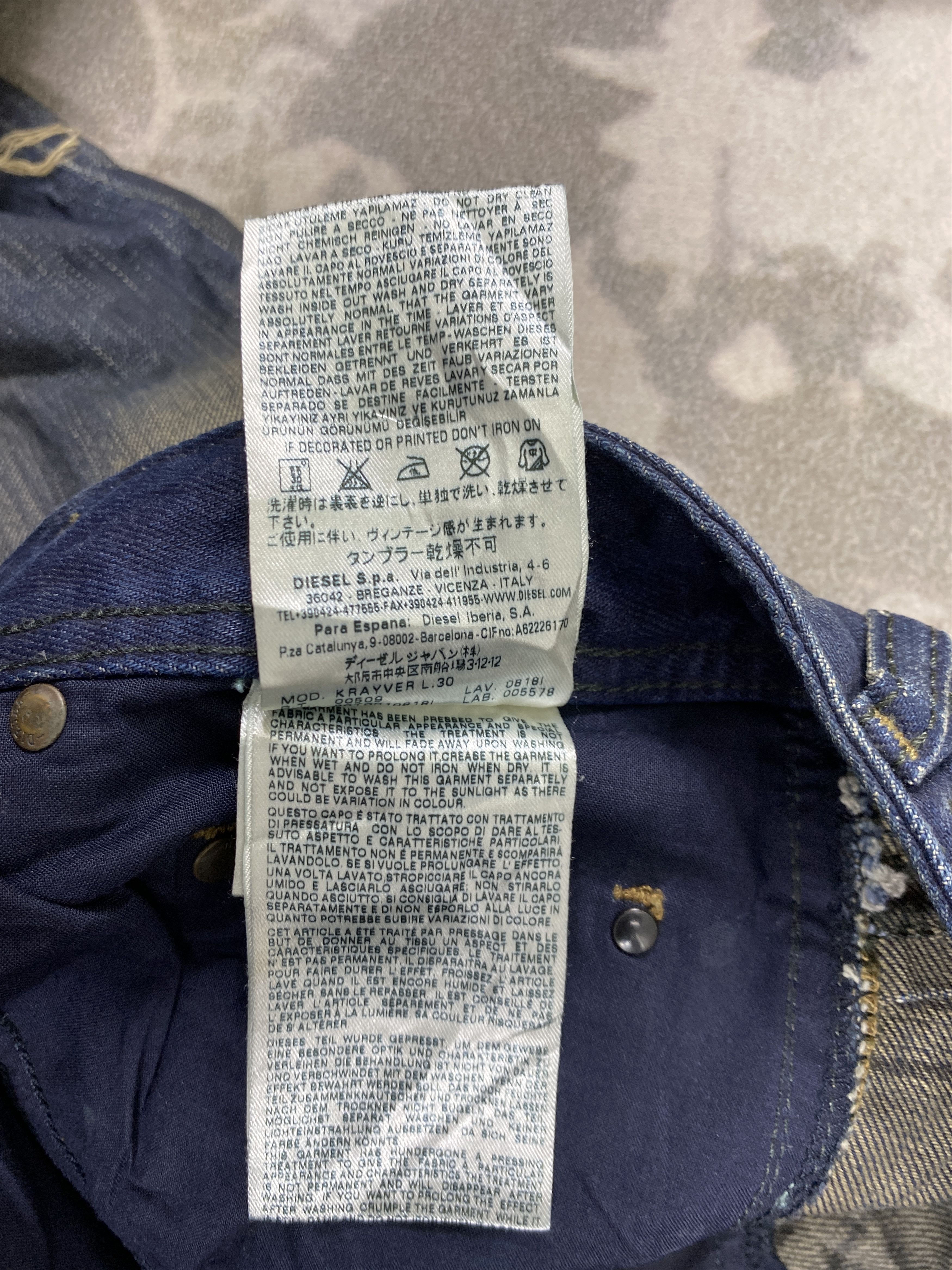 Vintage Distressed Blue Vintage Diesel Jeans 33x29.5 Denim- JN3801 Size US 33 - 11 Thumbnail