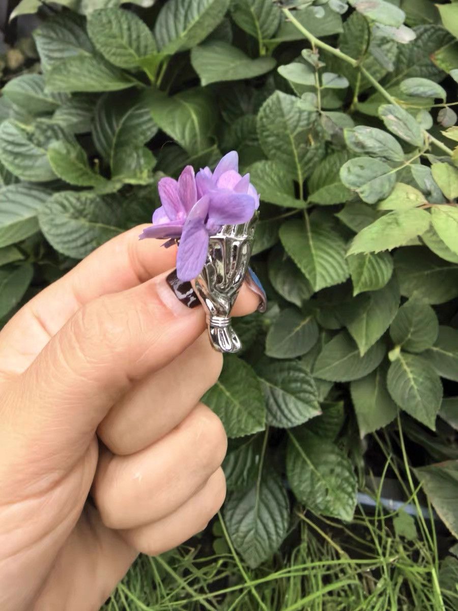 Other Secret Bloom Holder Pin Size ONE SIZE - 3 Thumbnail