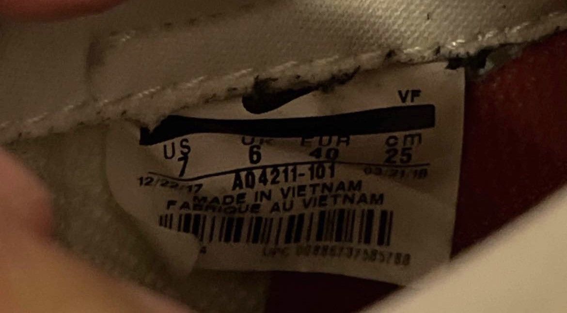 Nike × Travis Scott Travis Scott Air Force 1 Low Size US 7 / EU 40 - 7 Thumbnail