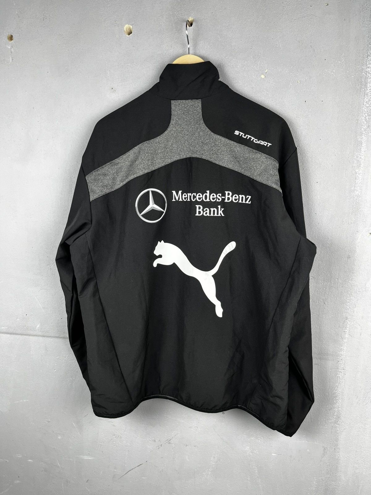 Puma Puma VfB Stuttgart Mens Training jacket mercedes benz bank Size US XL / EU 56 / 4 - 9 Thumbnail