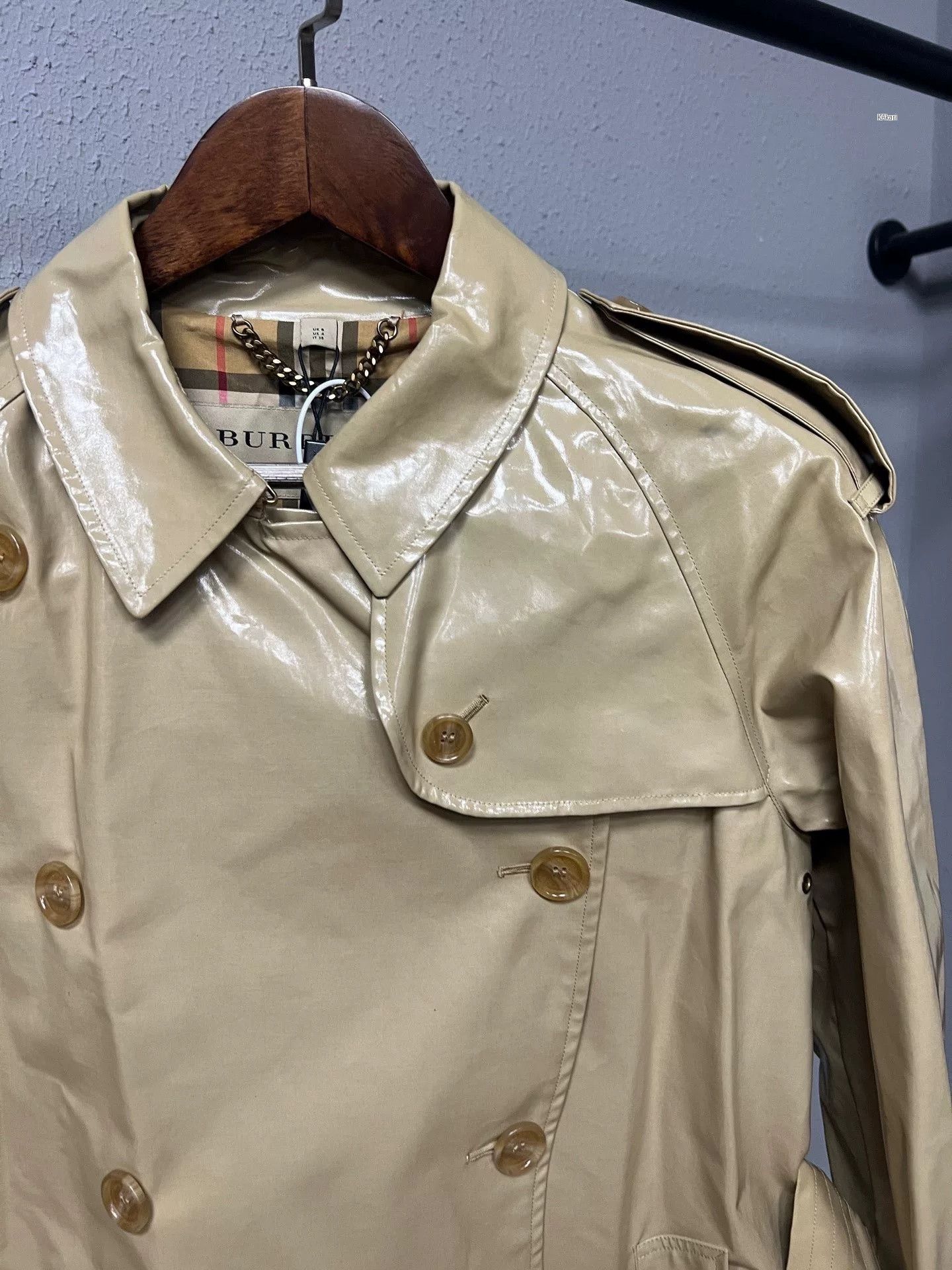 Burberry Burberry Khaki PVC Glossy Check Trench Coat Size US M / EU 48-50 / 2 - 3 Thumbnail