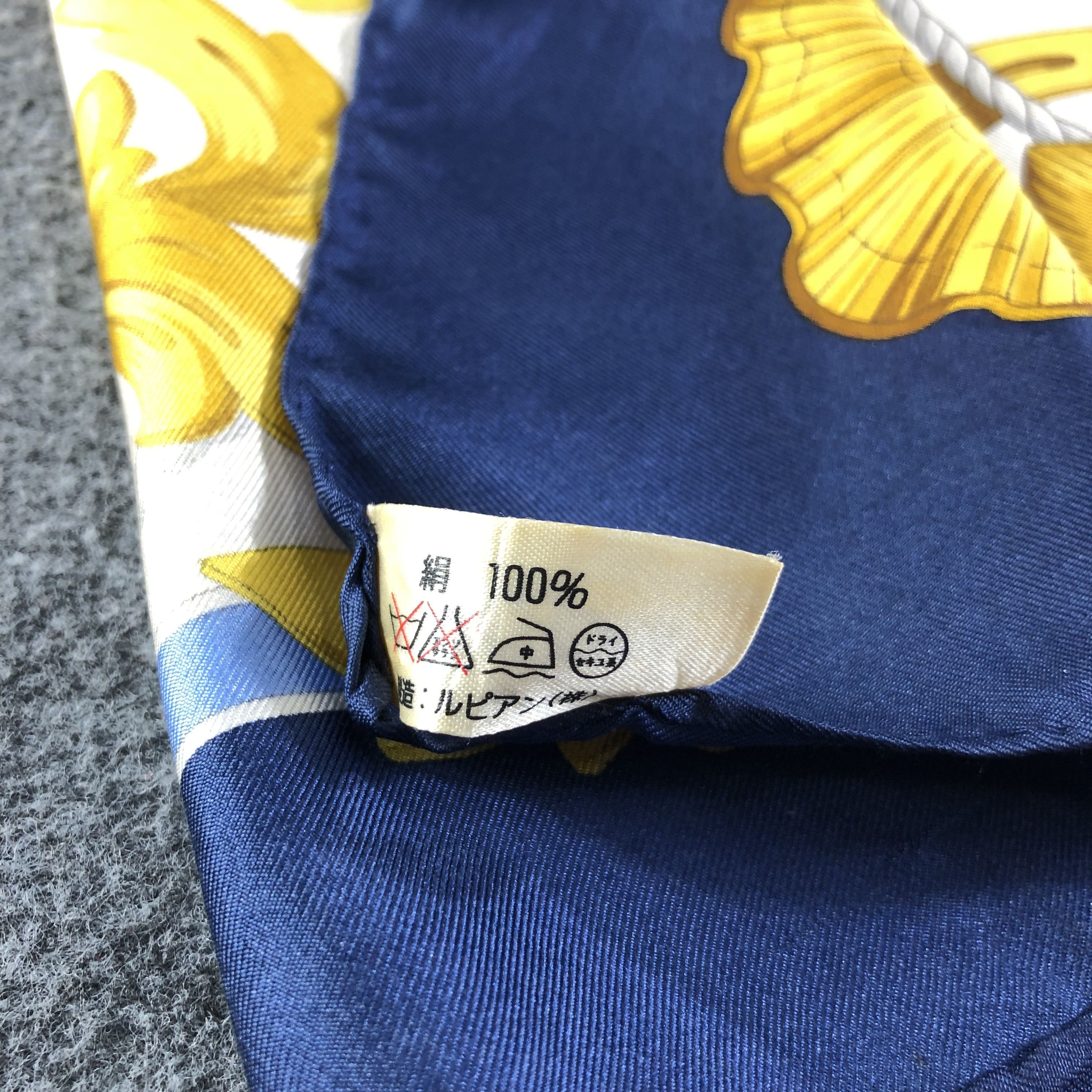 Vintage Rochas Paris Luxury Baroque Silk Scarf M475 Size ONE SIZE - 5 Thumbnail