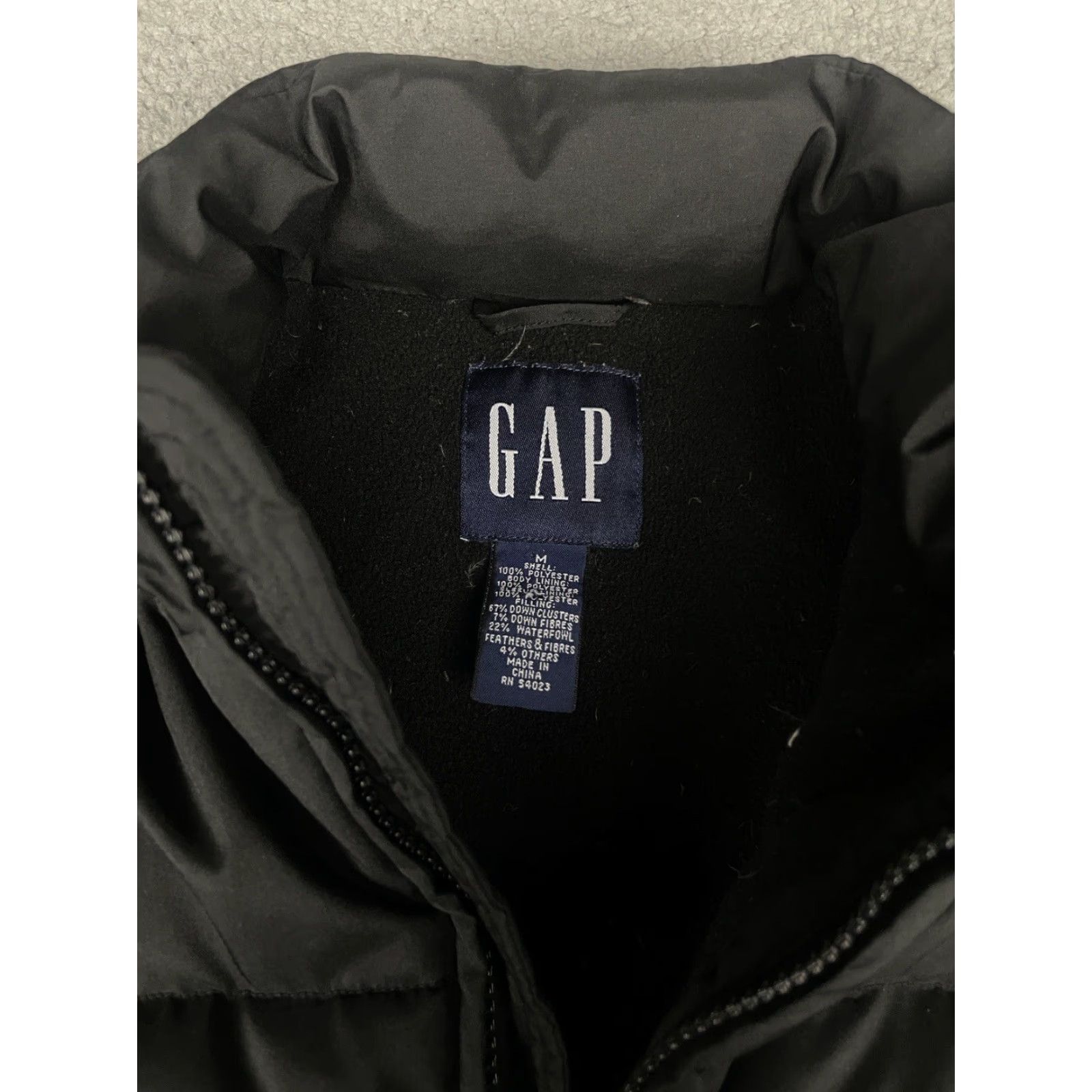 Gap GAP Puffer Jacket Womens M Black Full Zip Pockets Mock Neck Down Filled 100% Polyester 100% Polyester Inner Lining Jacket Style Puffer Womens Size M / US 6-8 / IT 42-44 - 3 Thumbnail