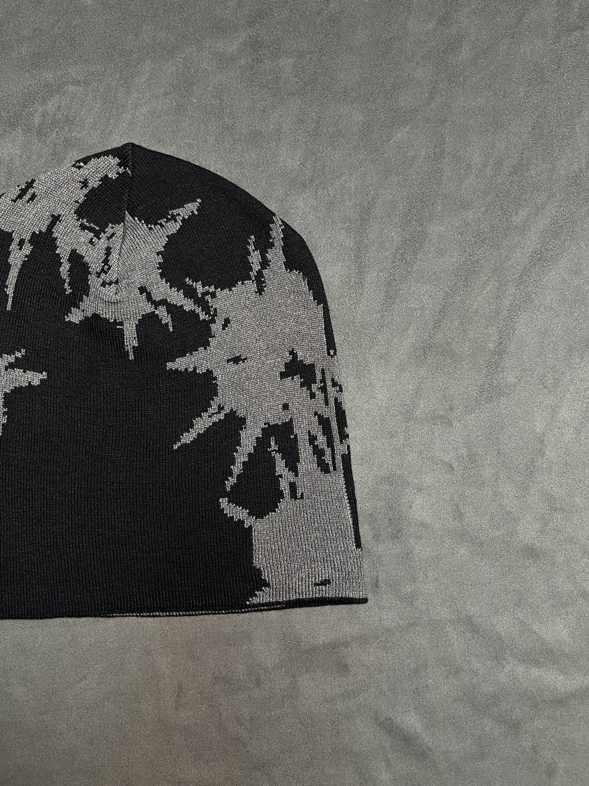 Japanese Brand Rare Y2k Spike Balls All Over Graphic No Cuff Beanie Hat OS Size ONE SIZE - 3 Thumbnail